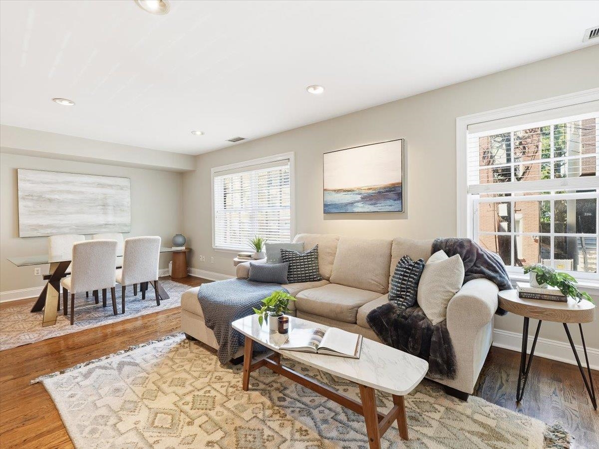 211 3RD ST - Photo 2