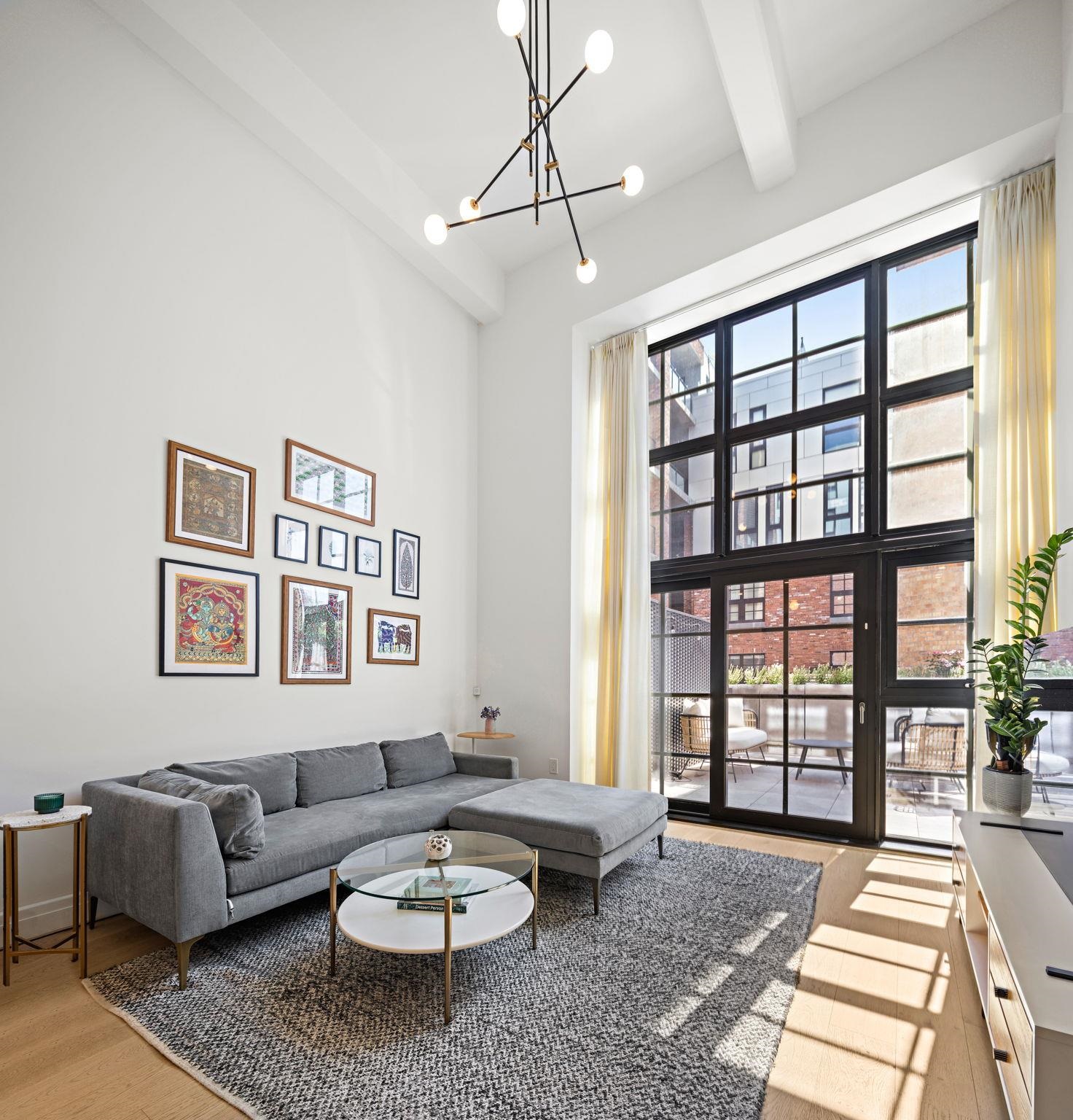 720 CLINTON ST - Photo 3