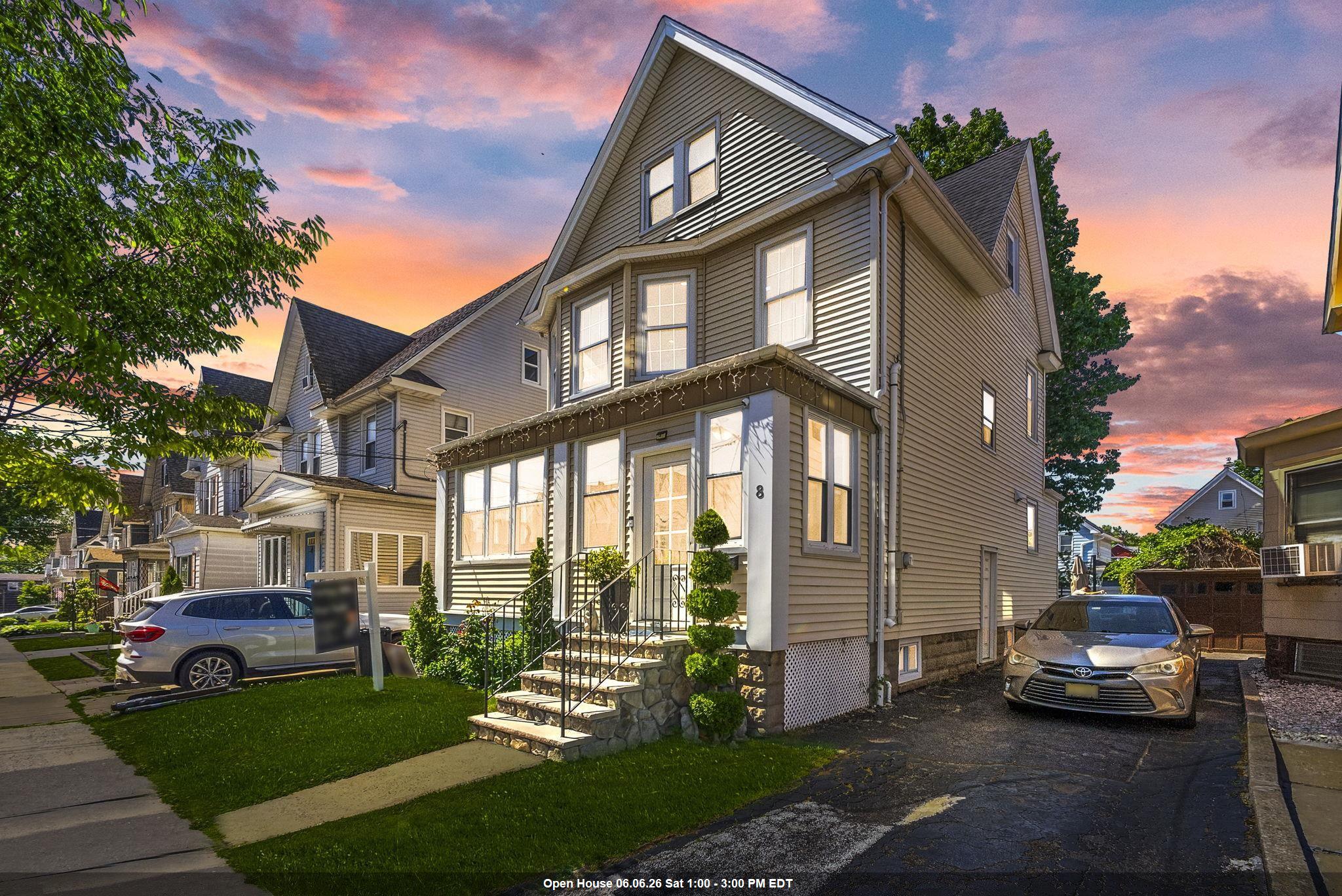 8 PROSPECT PL - Photo 1