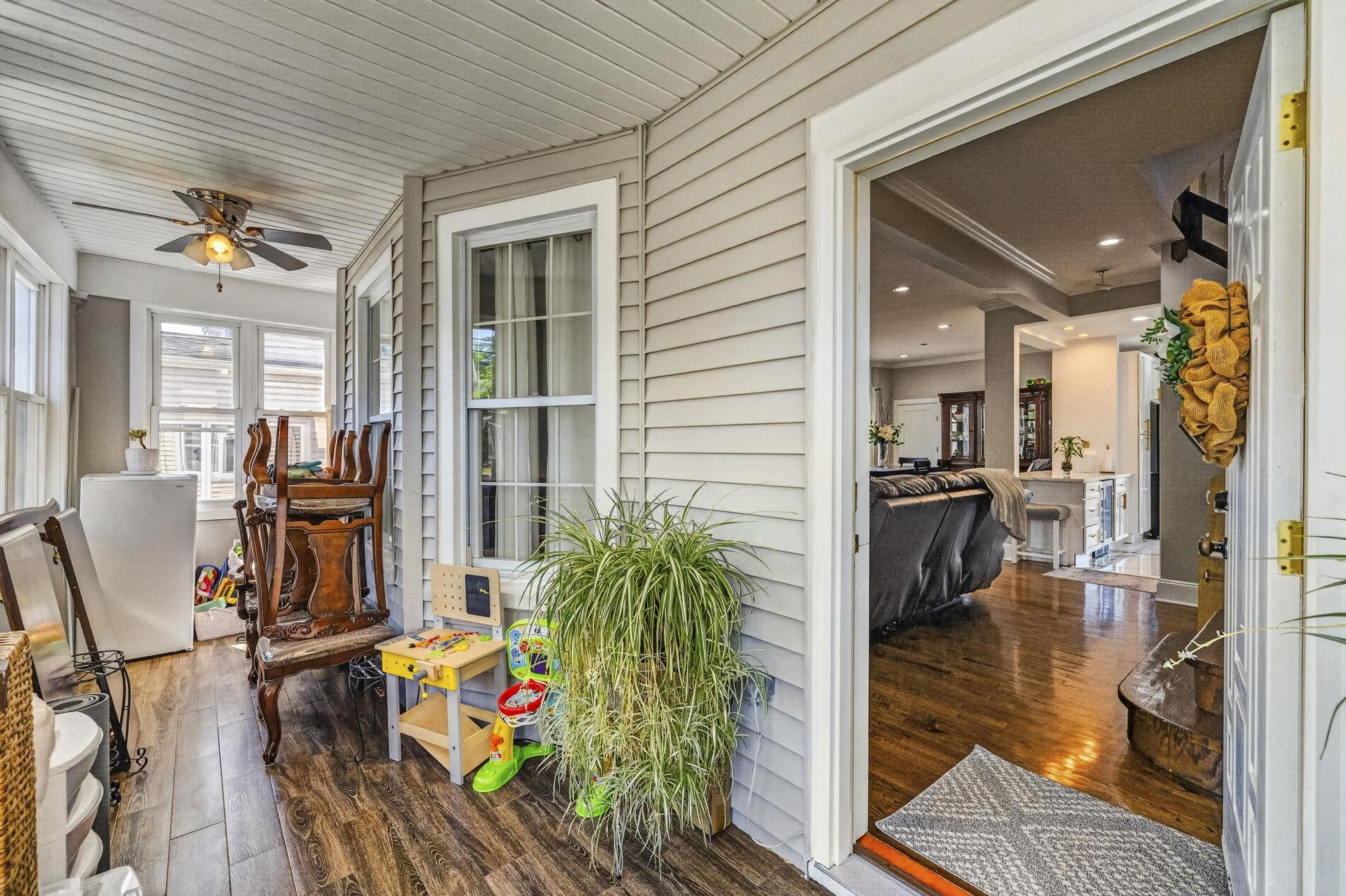 8 PROSPECT PL - Photo 3