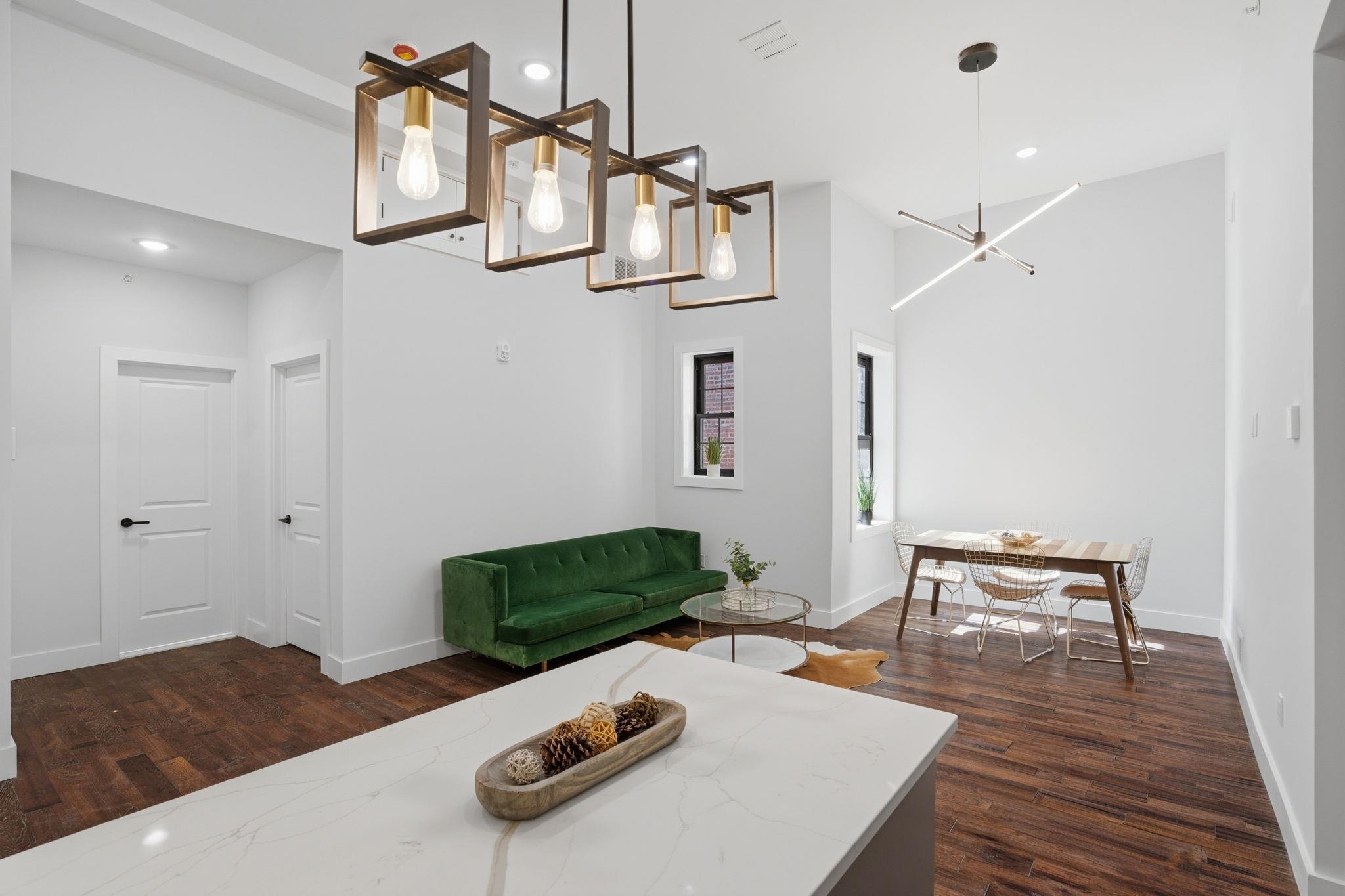104 GLENWOOD AVE #100