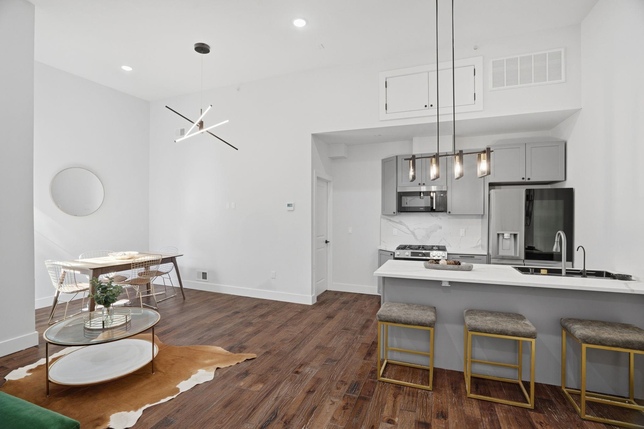 104 GLENWOOD AVE #100
