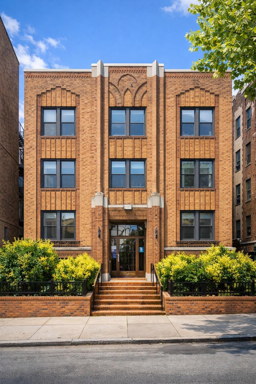 104 GLENWOOD AVE #100