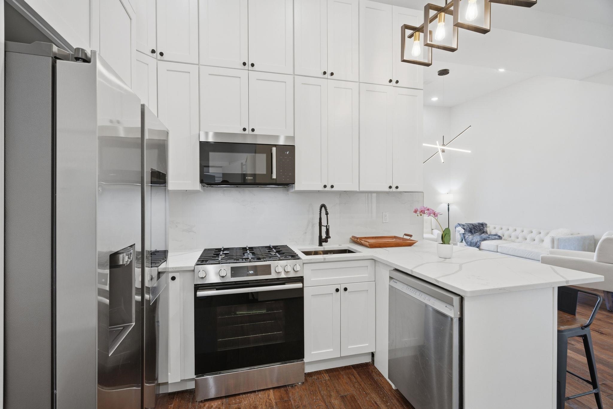 104 GLENWOOD AVE - Photo 5