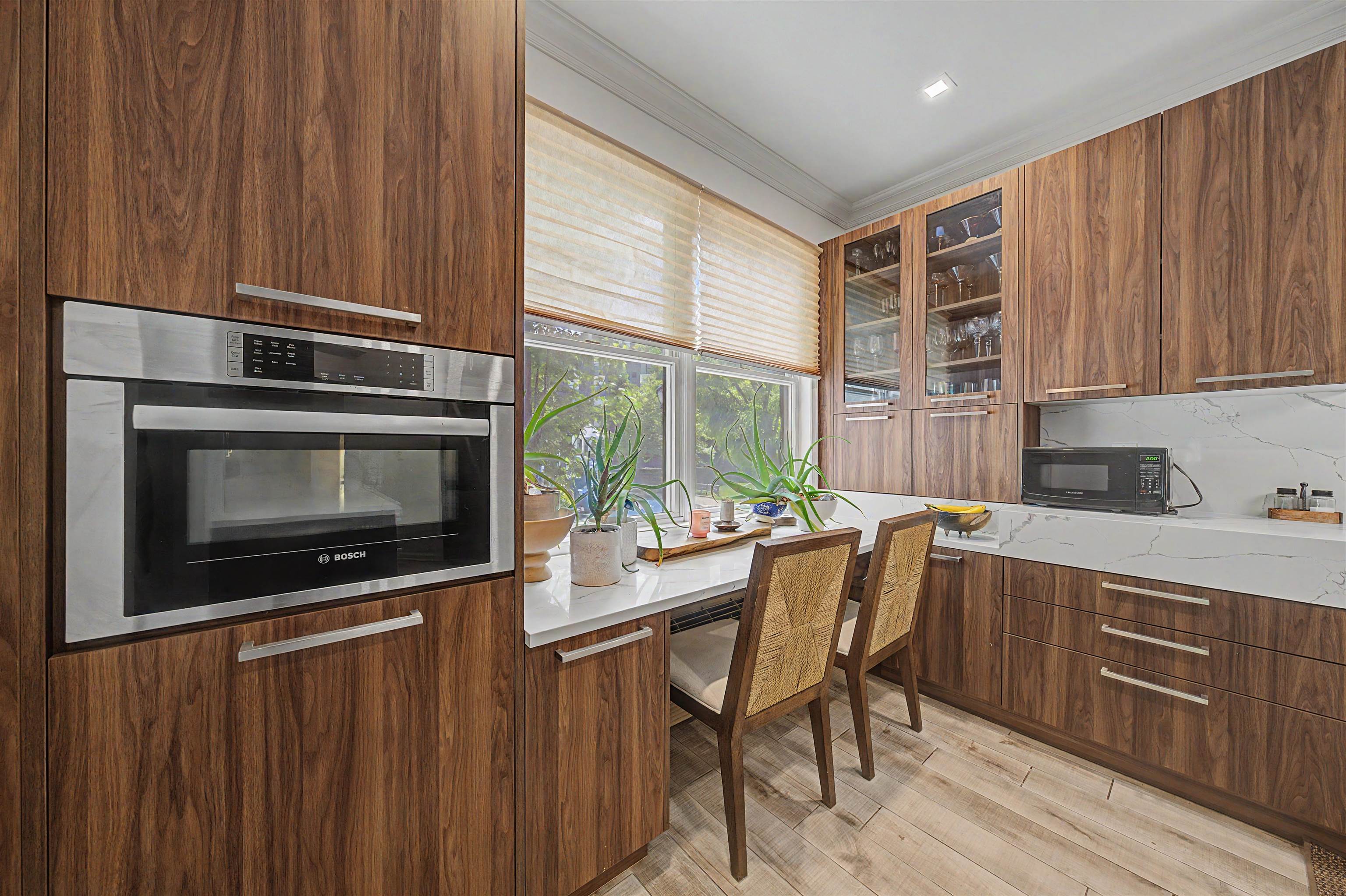 4 CONSTELLATION PL - Photo 4
