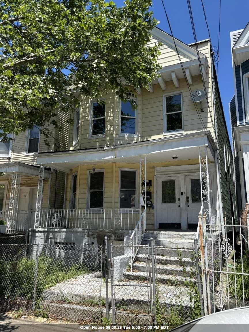 88 LEXINGTON AVE - Photo 1