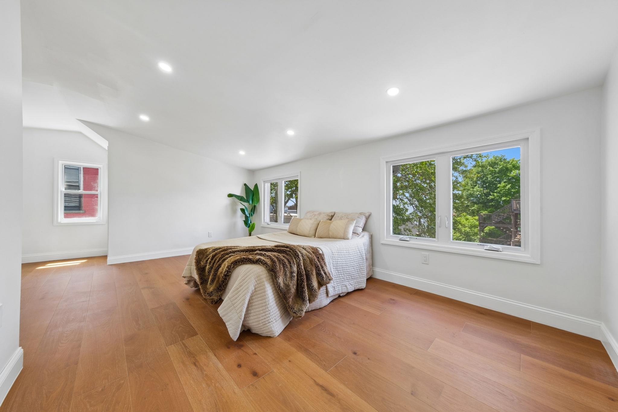 42 PASSAIC AVE - Photo 4