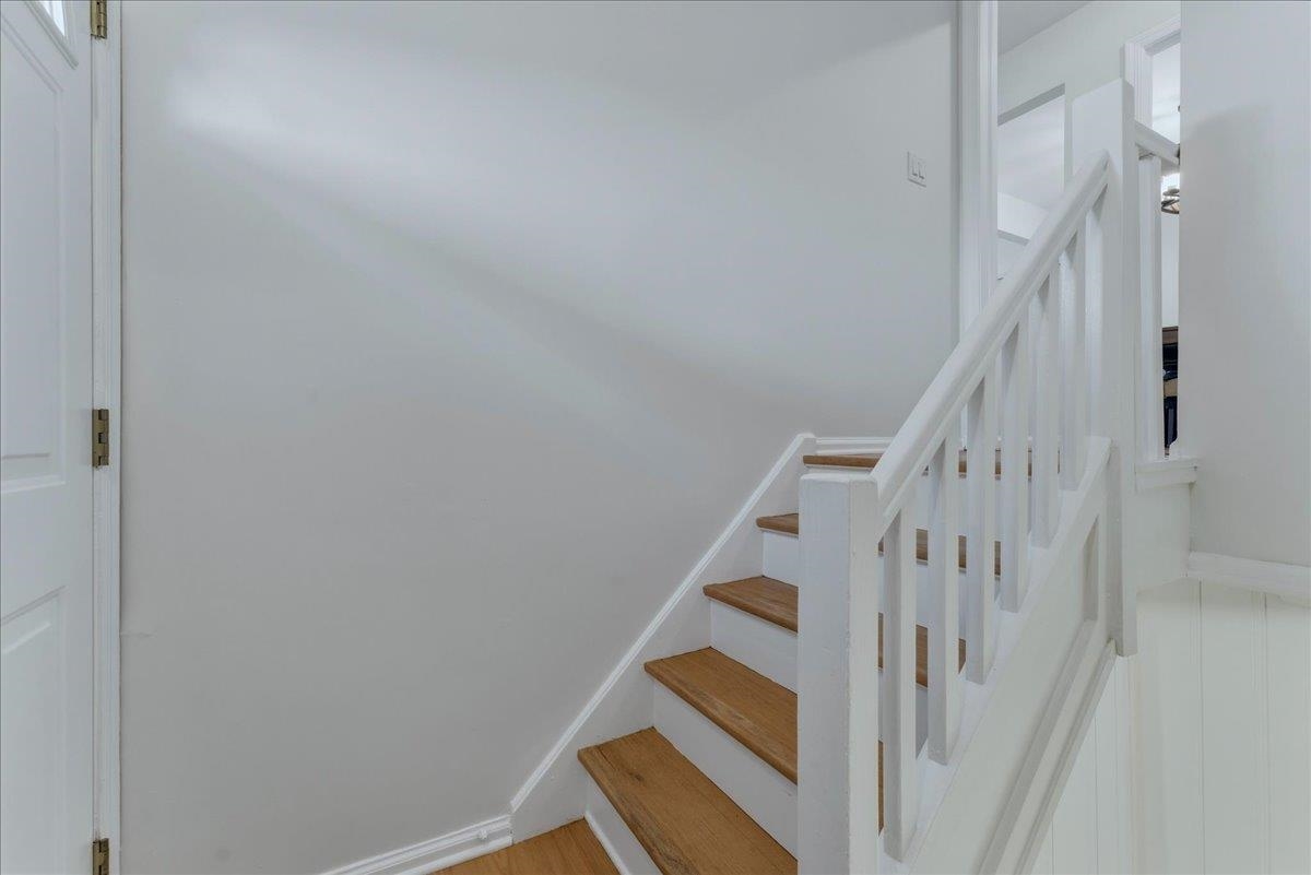 25-27 6TH ST