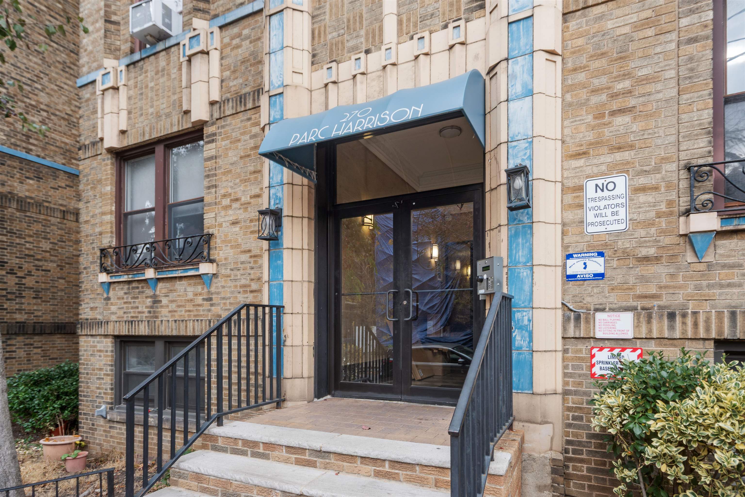 270 HARRISON AVE #A-209