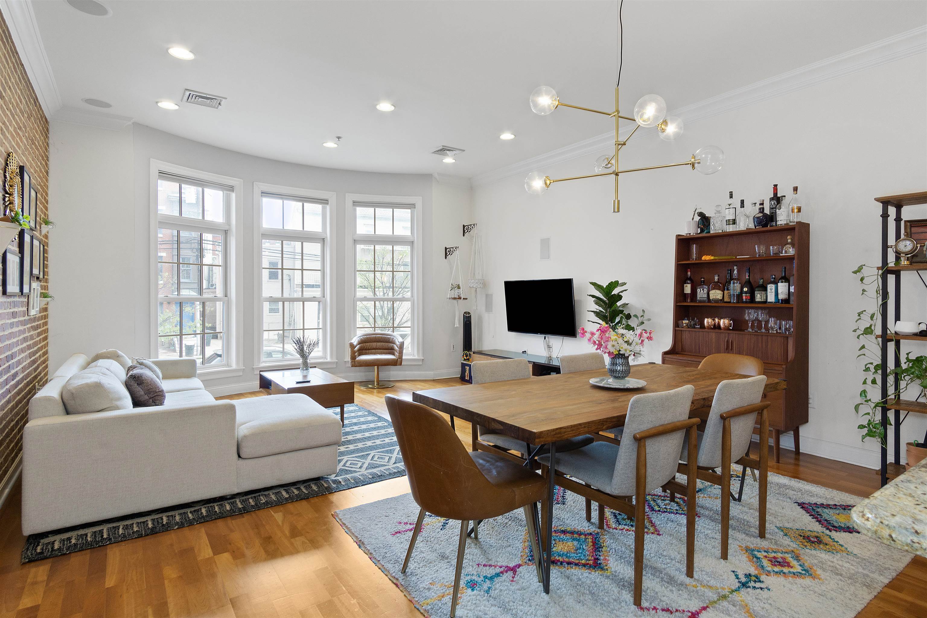 301 GRAND ST - Photo 4