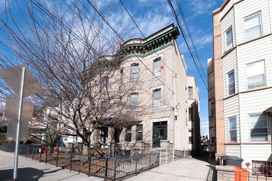 312 MONASTERY PL #2R
