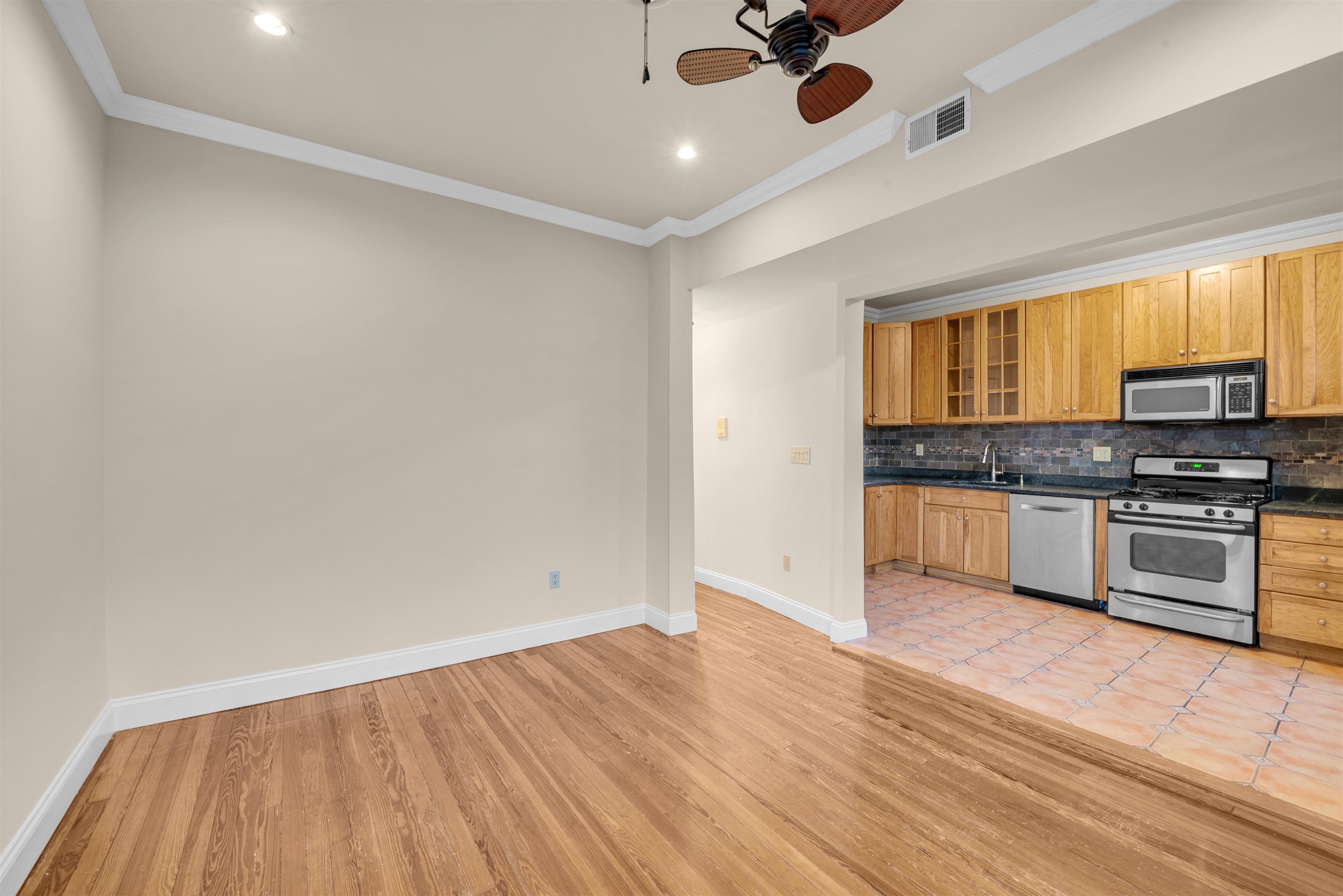 312 MONASTERY PL #2R
