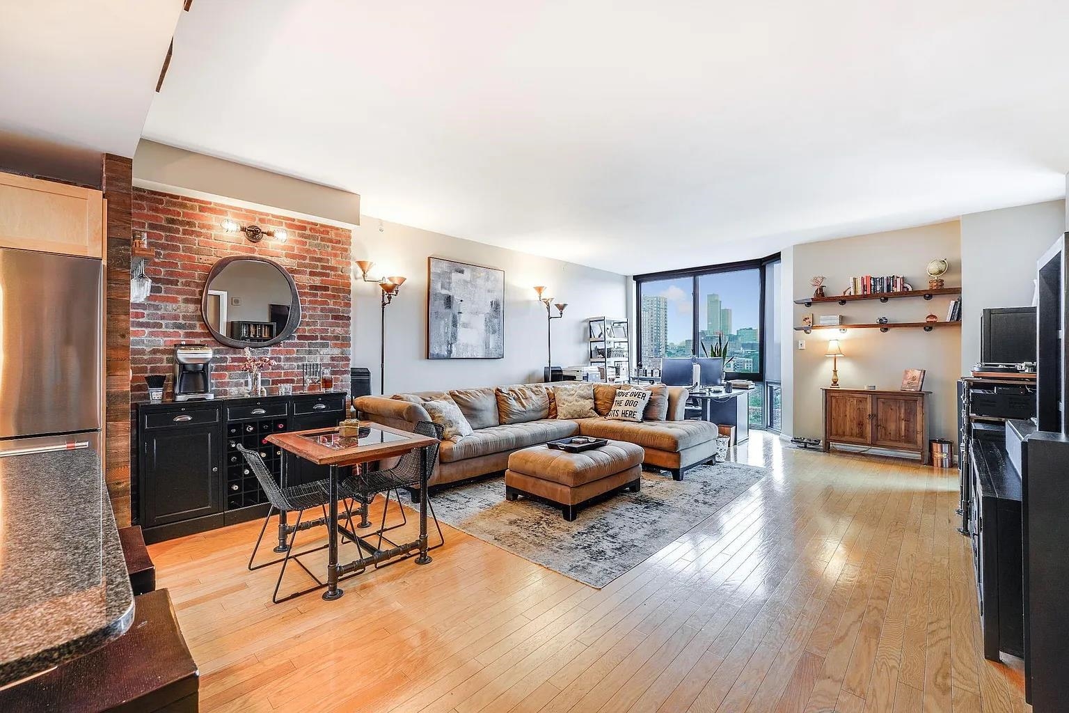 700 GROVE ST - Photo 2