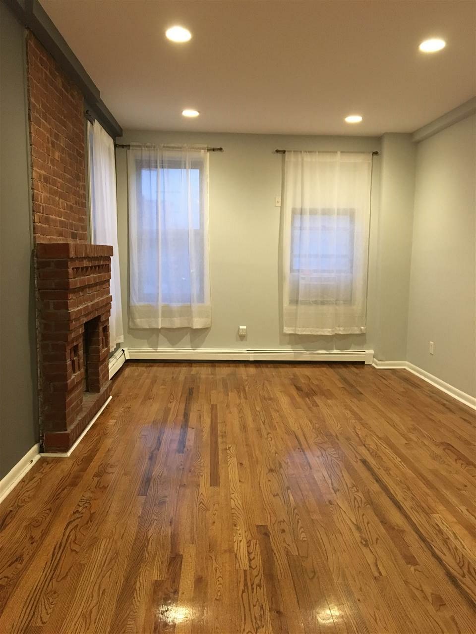 650 1ST ST - Photo 5