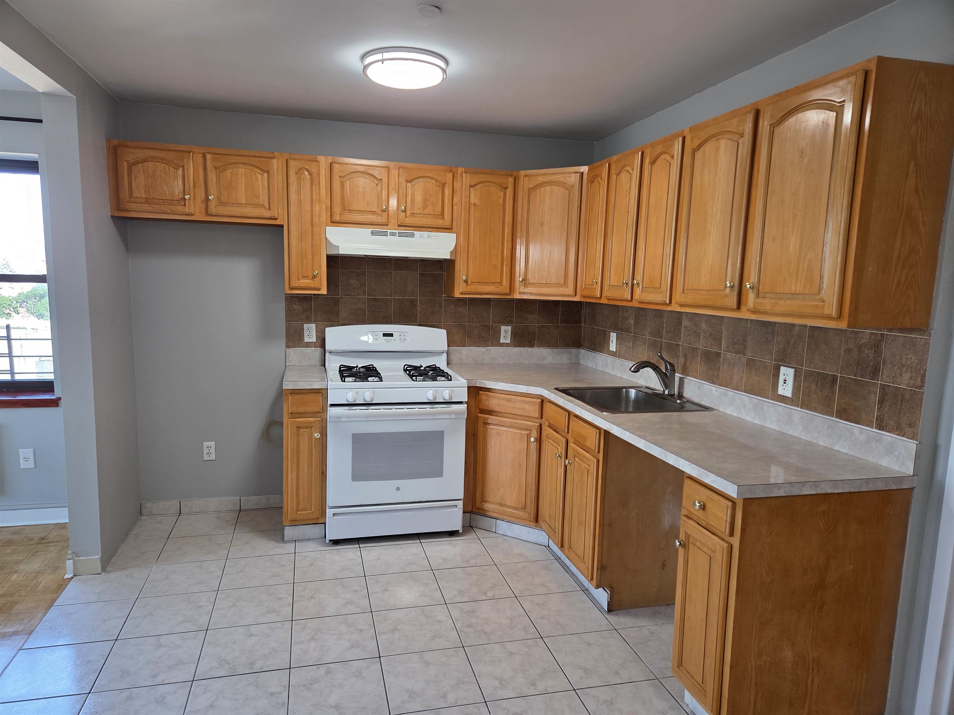 2401 BERGENLINE AVE - Photo 1