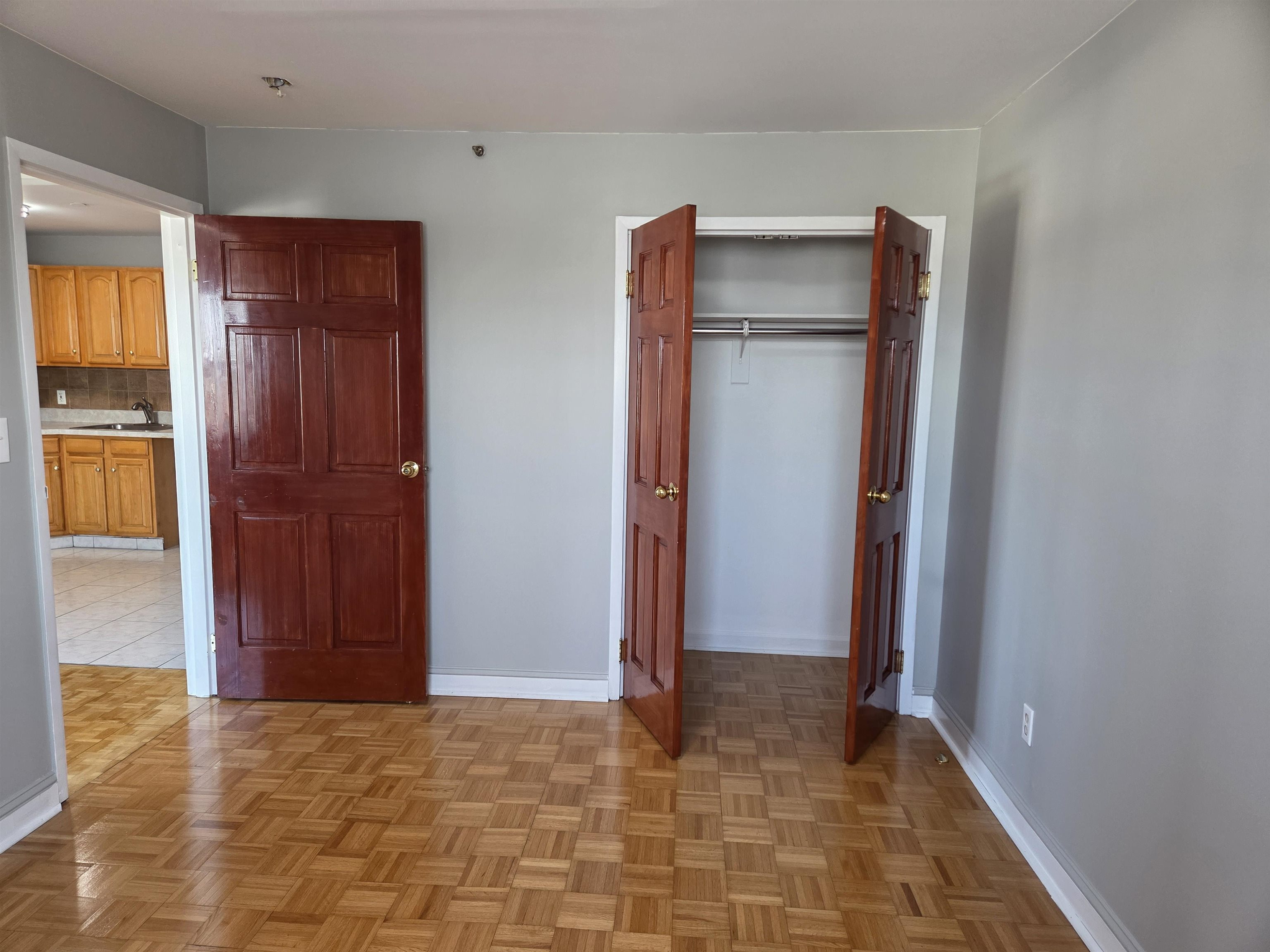 2401 BERGENLINE AVE - Photo 5