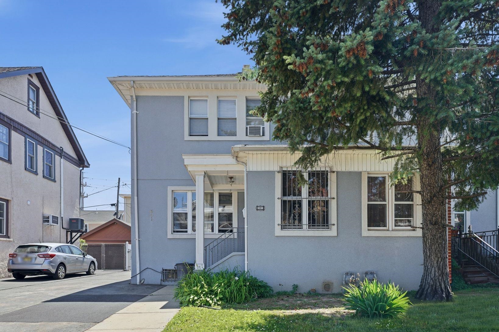 601 80TH ST - Photo 2