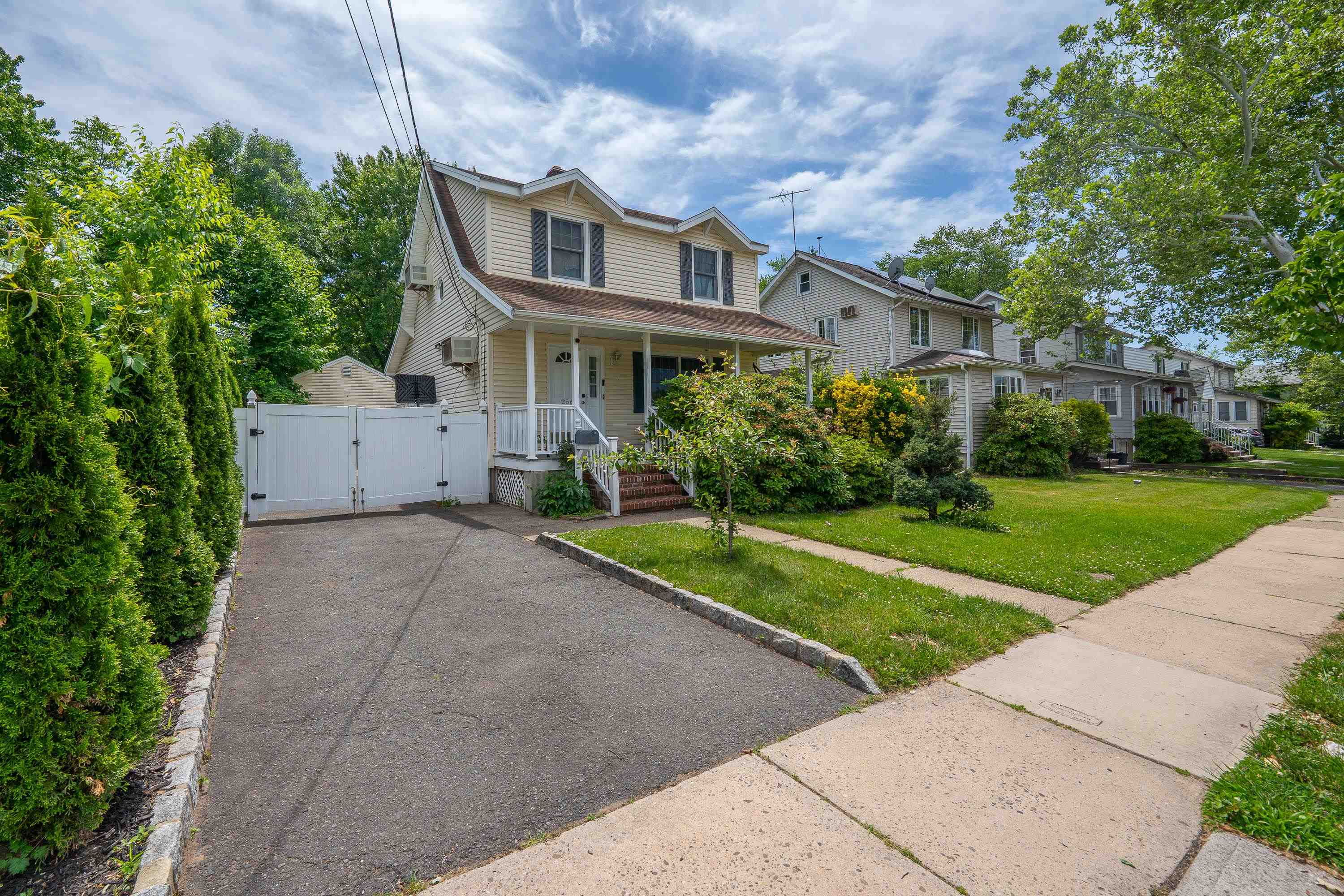 256 FYCKE LANE - Photo 4