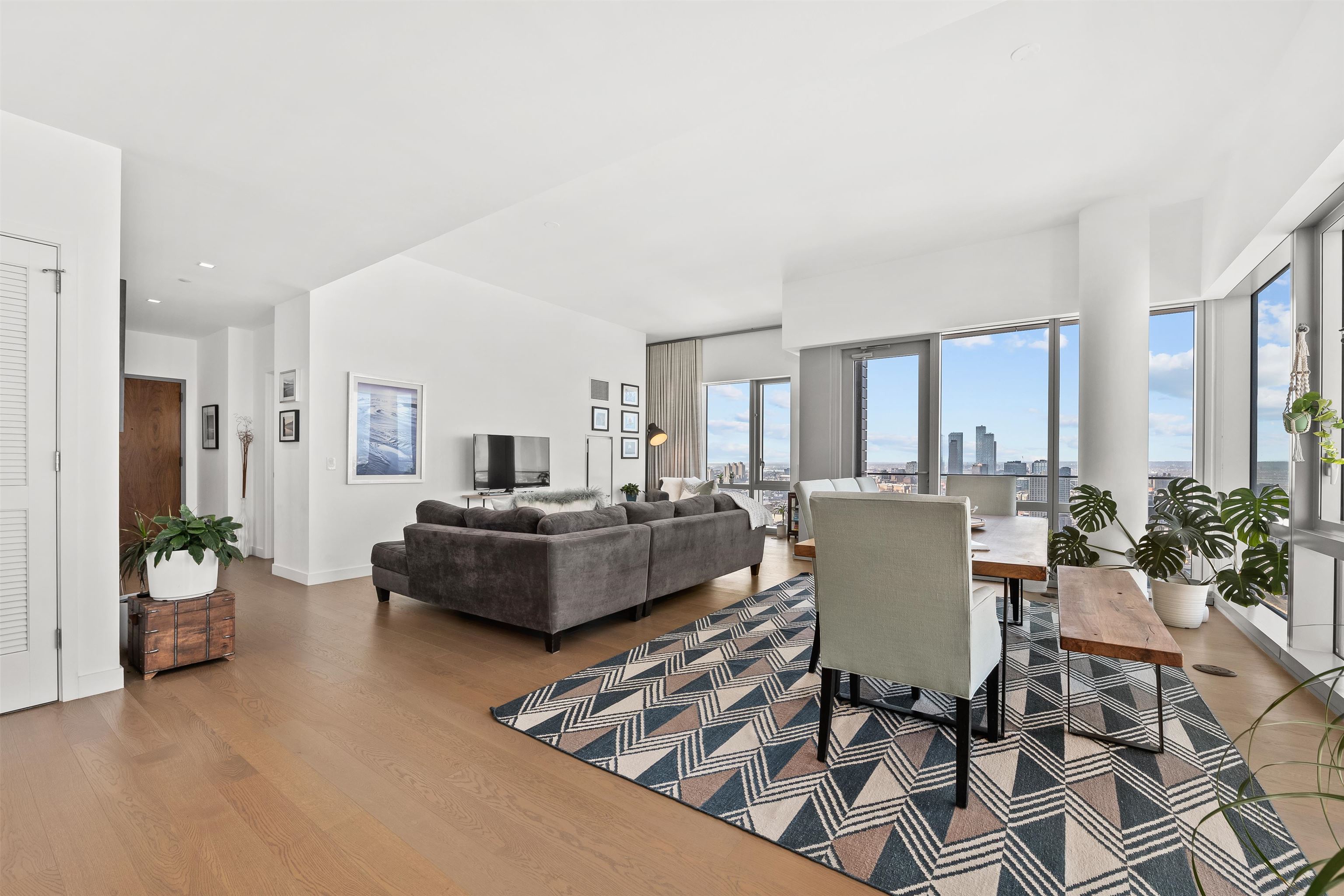 75 PARK LANE SOUTH - Photo 3