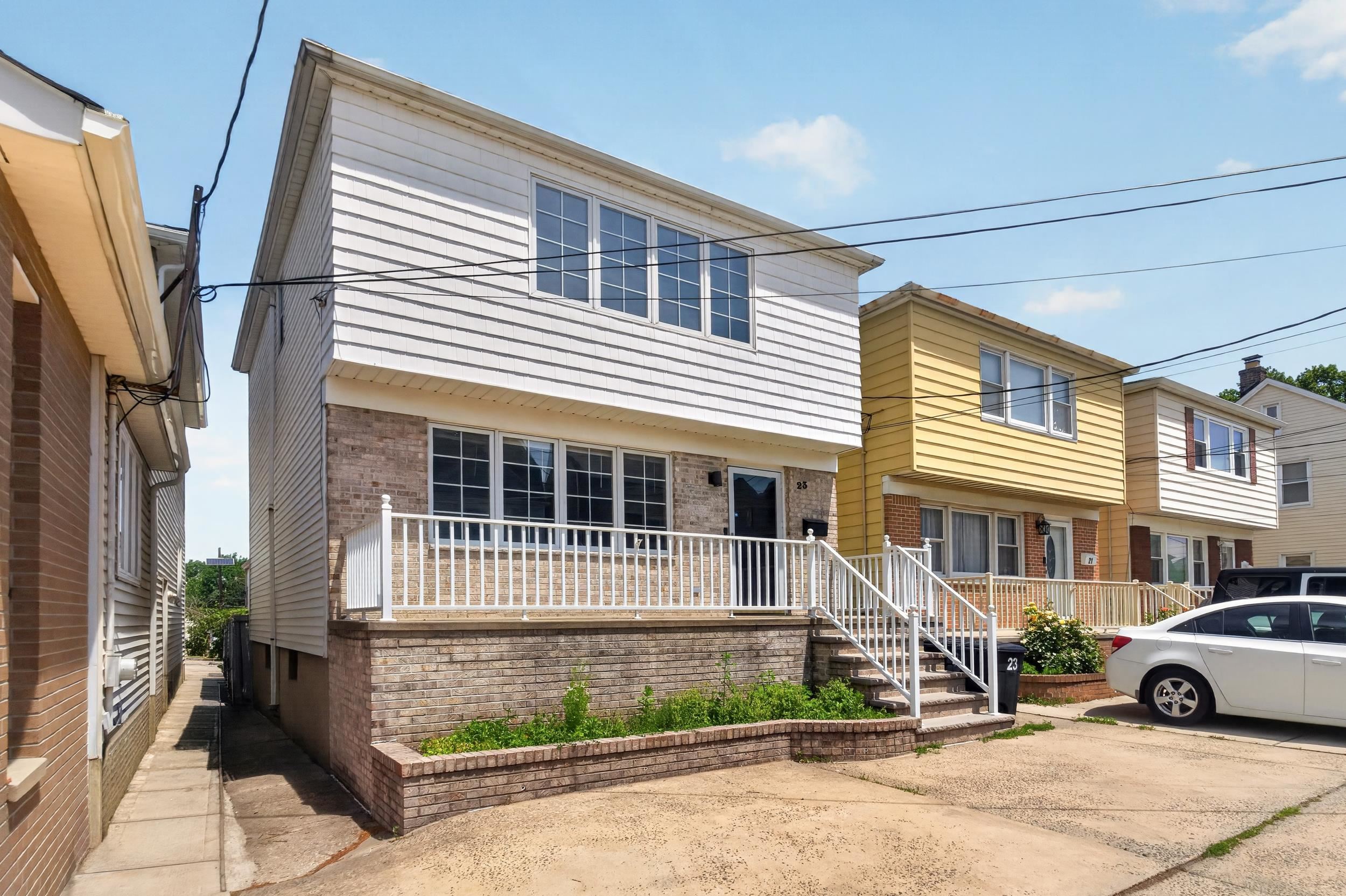 23 MARION CT - Photo 1