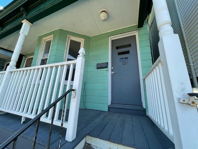 12 VAN WAGENEN AVE - Photo 4