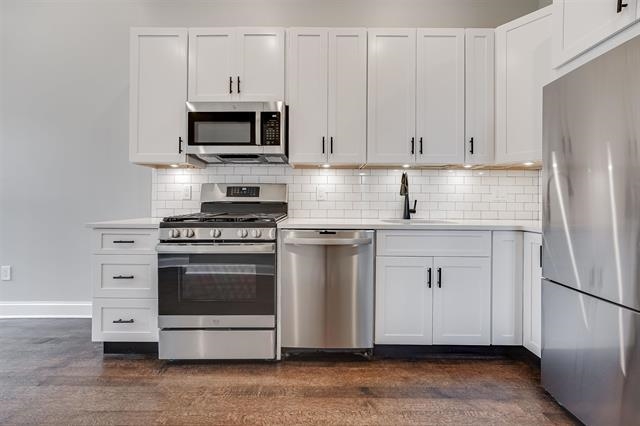 130 WEST SIDE AVE - Photo 3