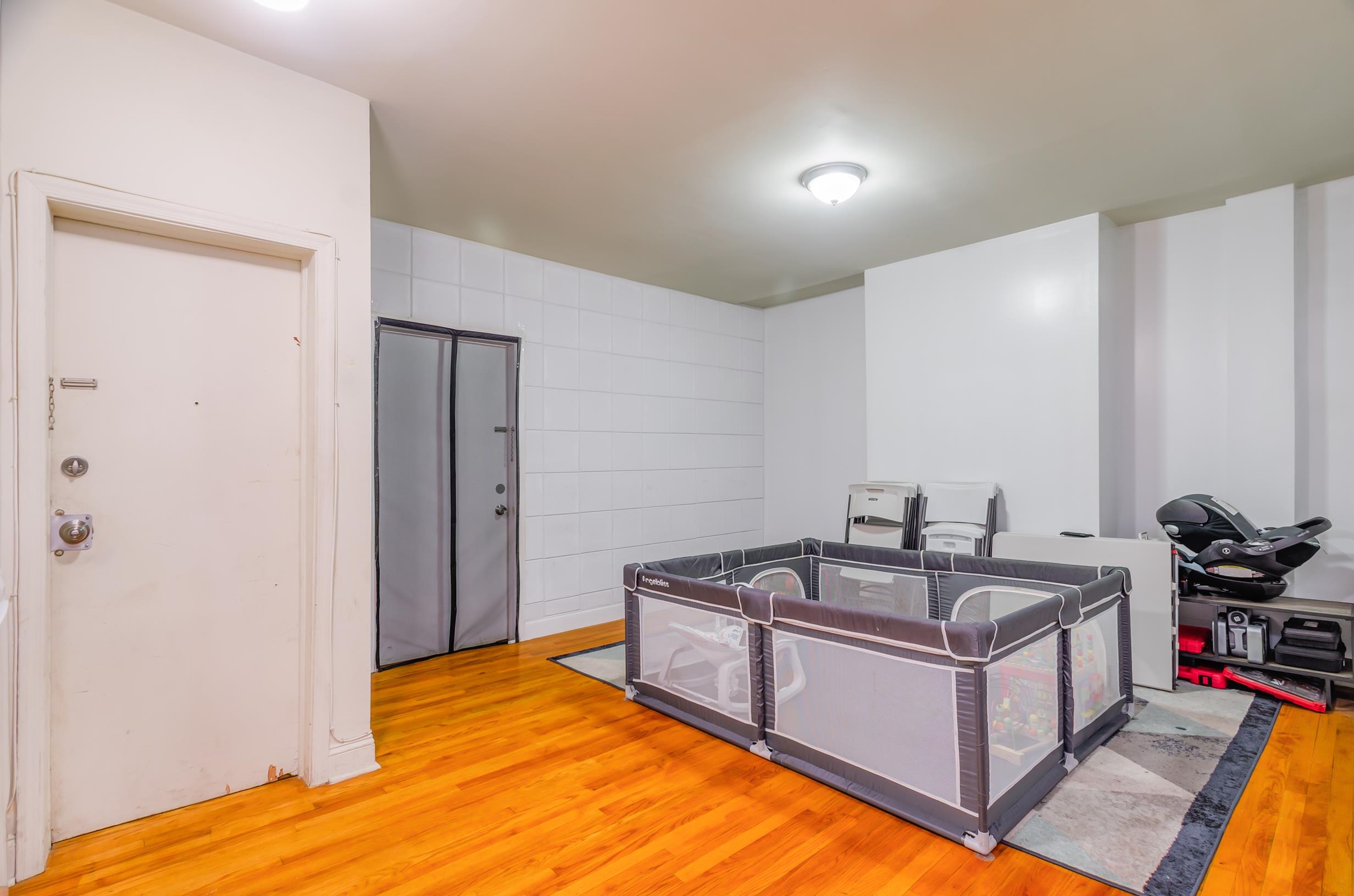 77 WALLIS AVE - Photo 5