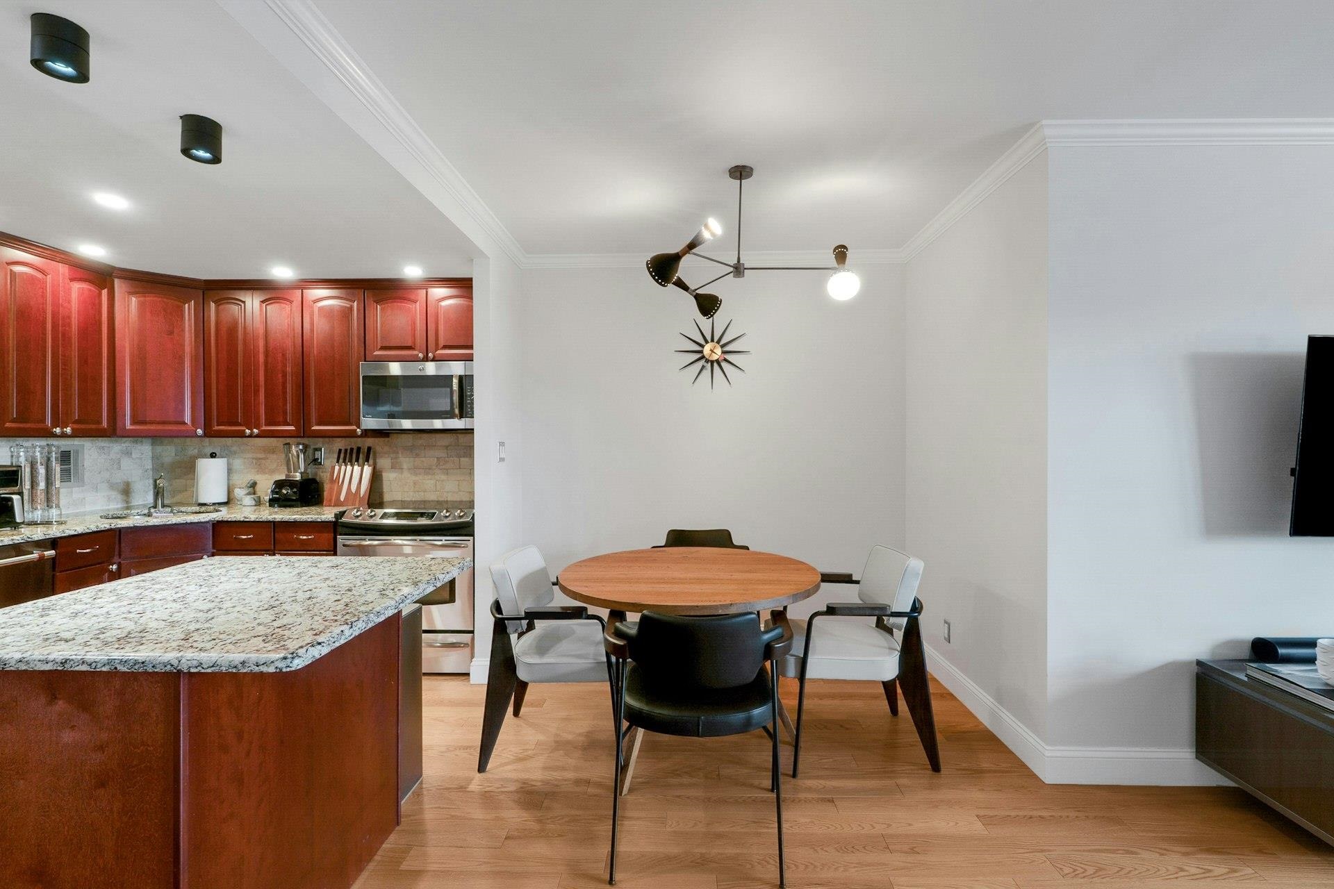 7855 BLVD EAST - Photo 3