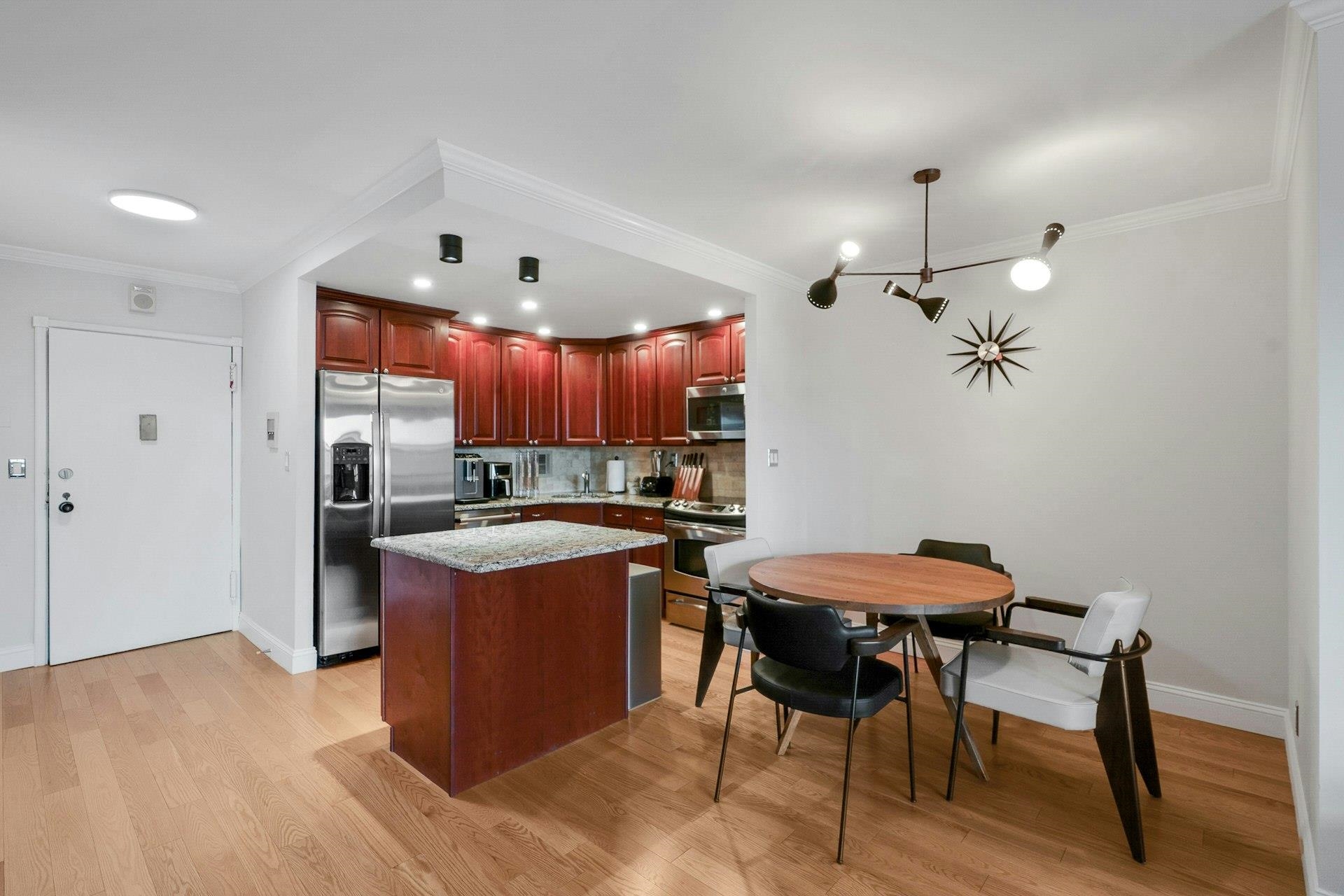 7855 BLVD EAST - Photo 4