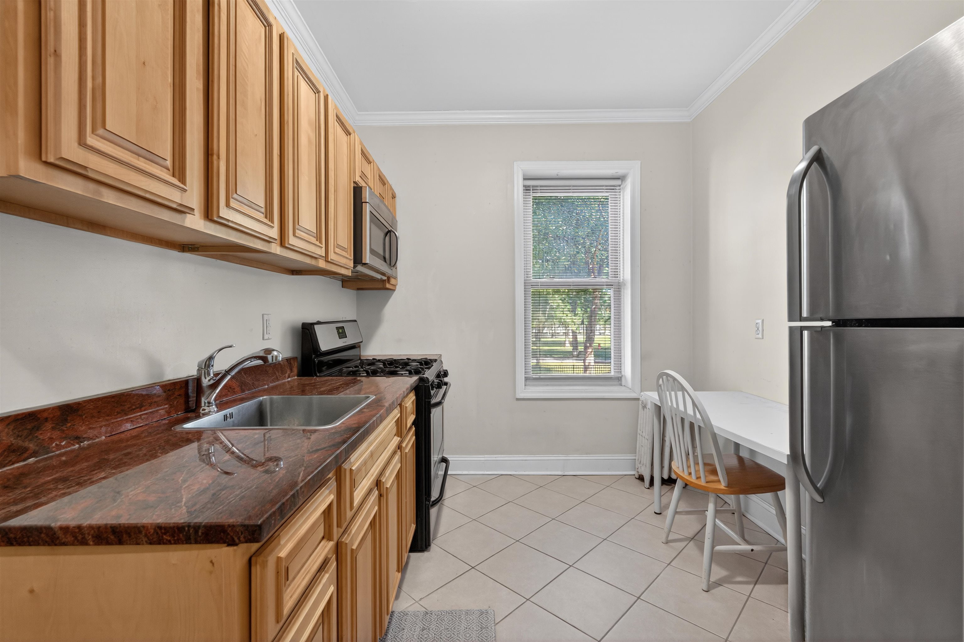 149 BENTLEY AVE - Photo 5