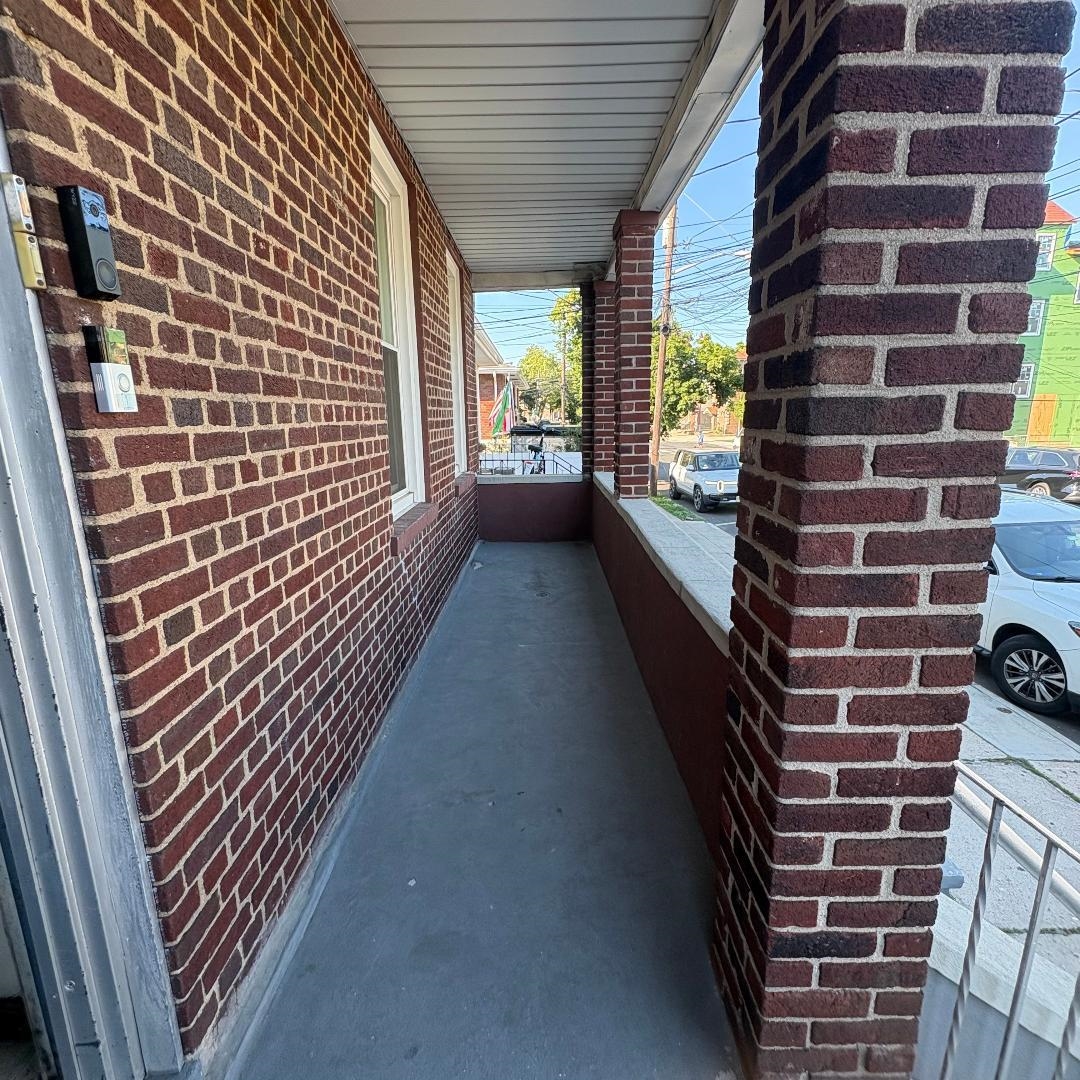 9 EMERSON AVE - Photo 3