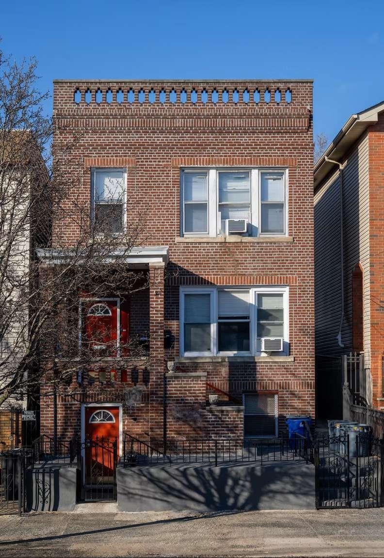 30 LOGAN AVE - Photo 1