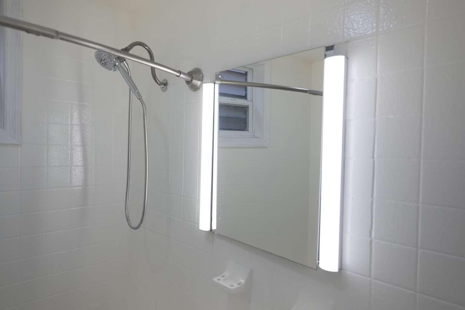 30 LOGAN AVE - Photo 4