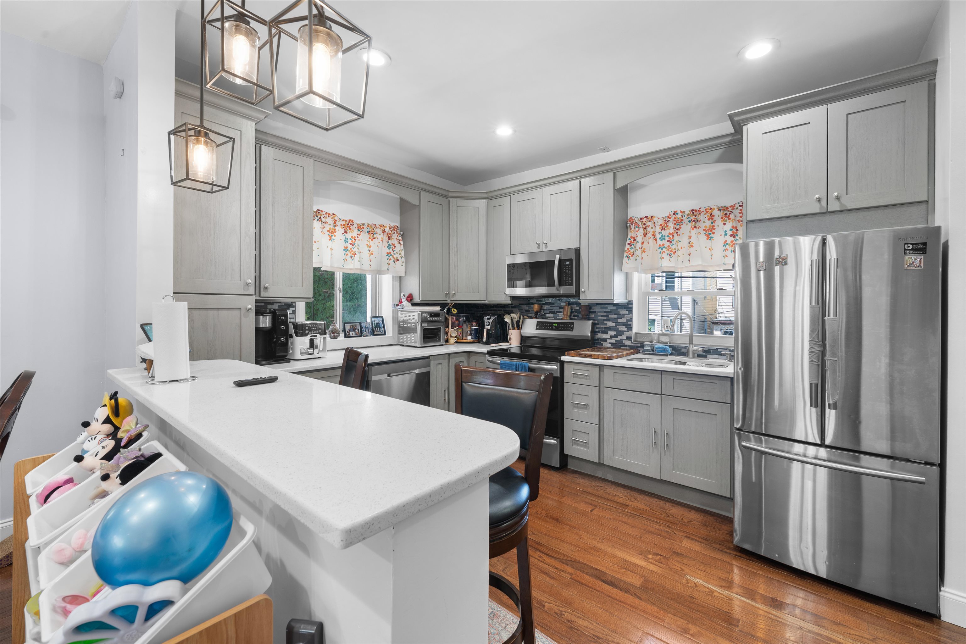 4303 KENNEDY BLVD - Photo 2
