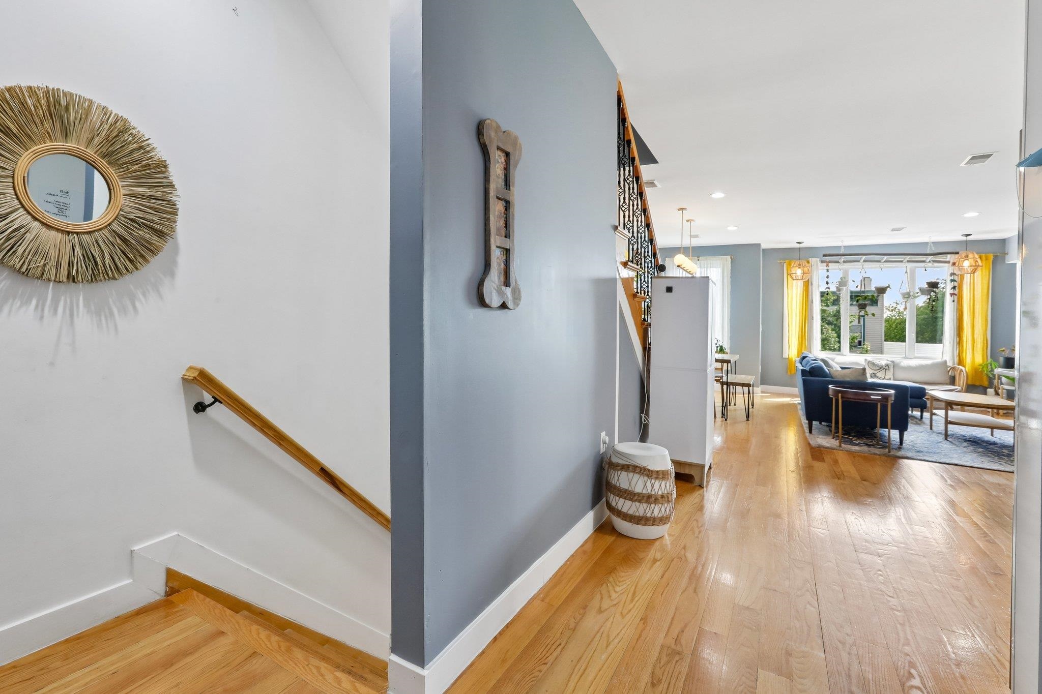 28 ST PAULS AVE - Photo 5