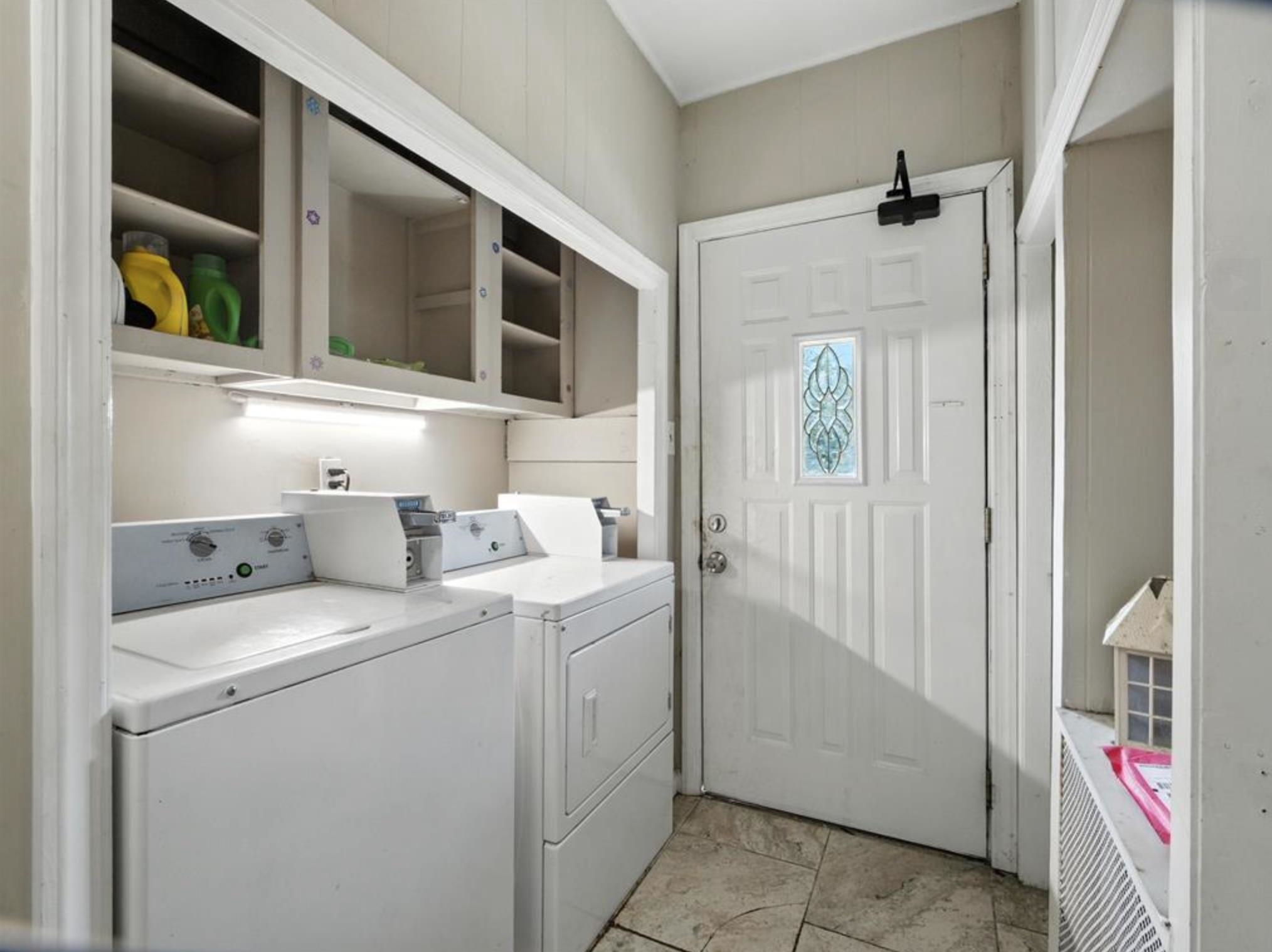 336 TERRACE AVE - Photo 2