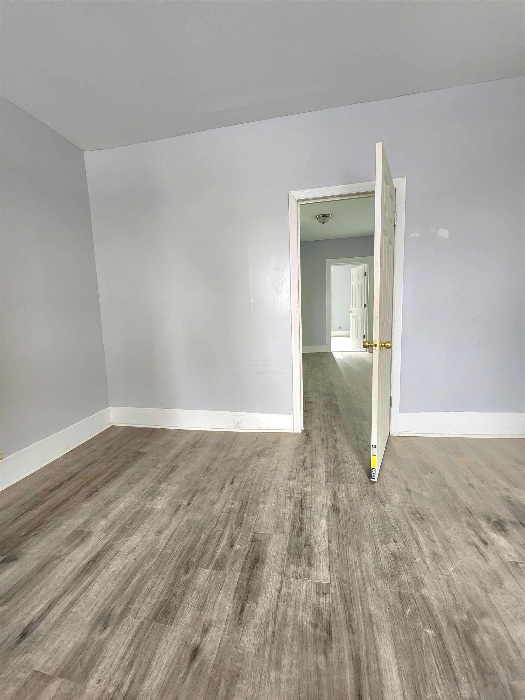 35 ORIENT AVE - Photo 5