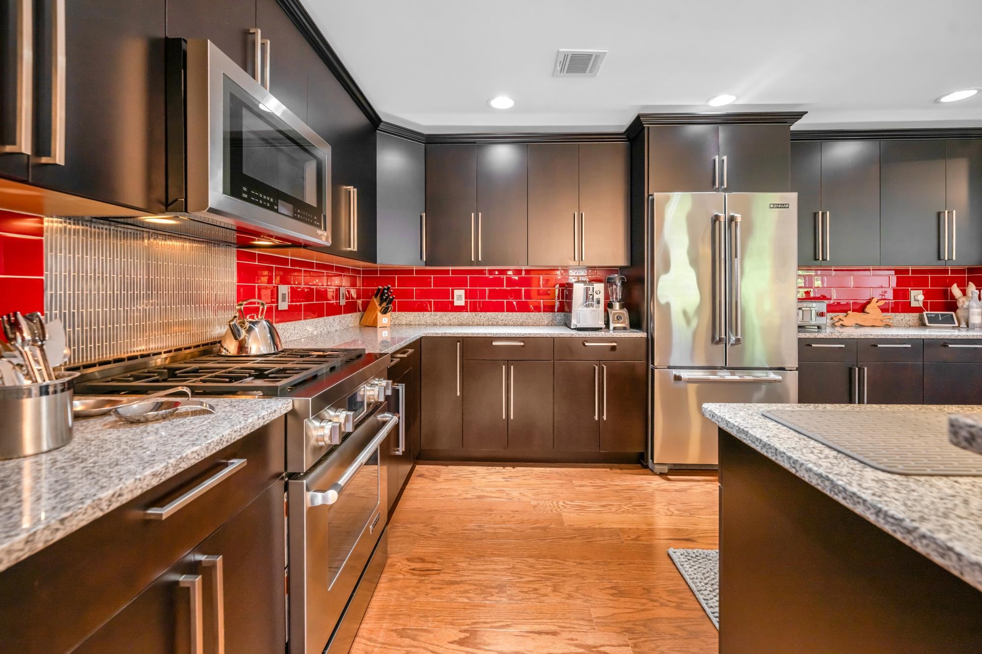 2308 Freeman Way - Photo 4