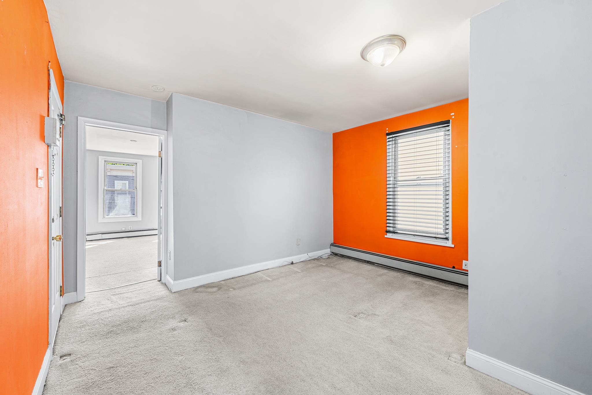 8 MANHATTAN AVE - Photo 5