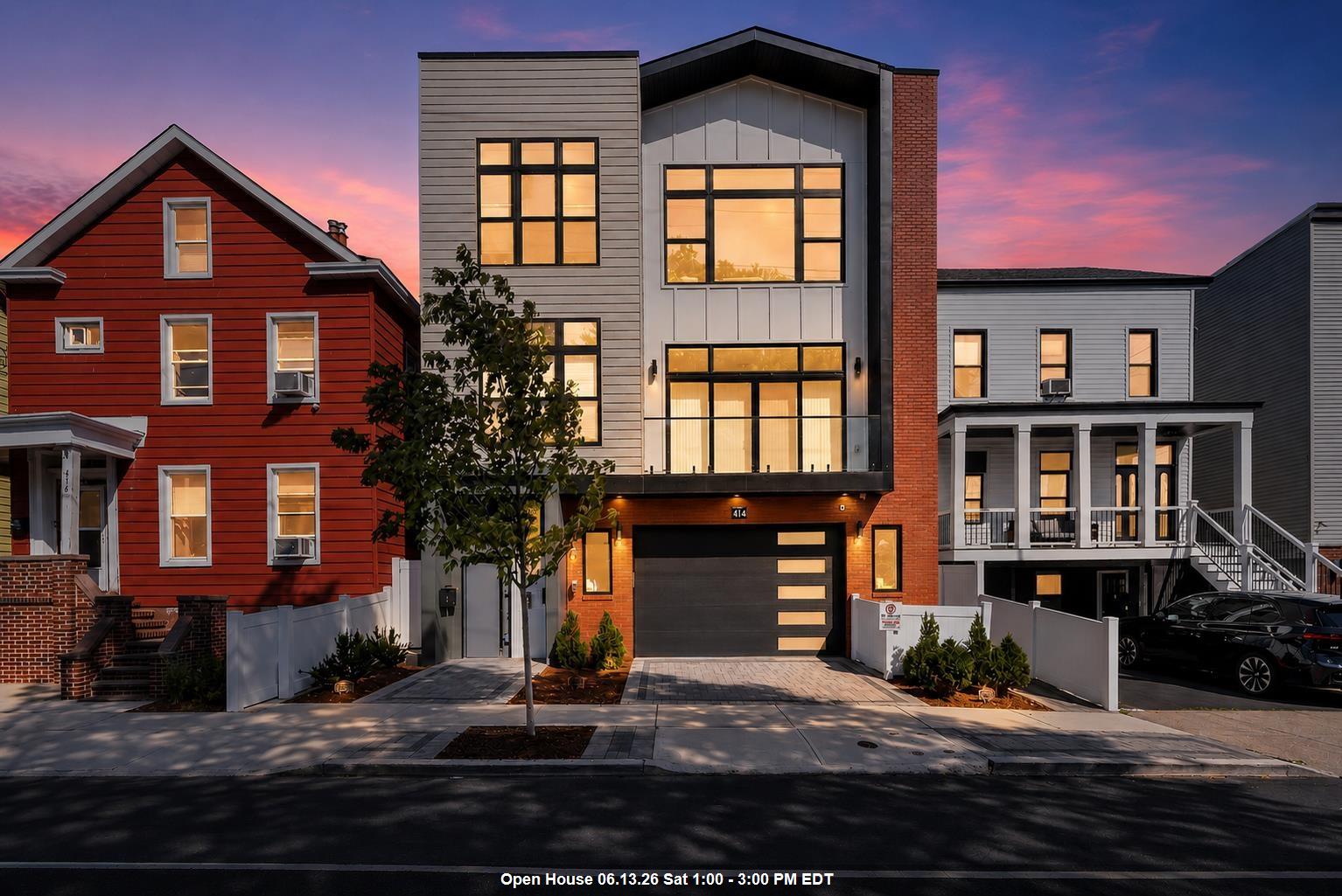 414 NEW YORK AVE - Photo 1