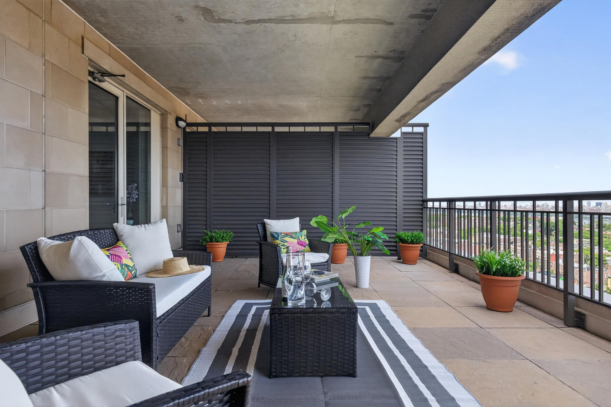 3312 HUDSON AVE - Photo 2