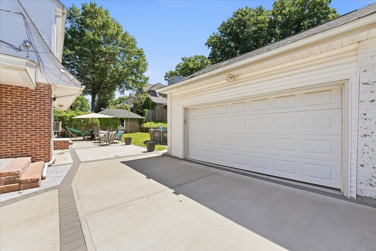 34 LIVINGSTON AVE - Photo 4
