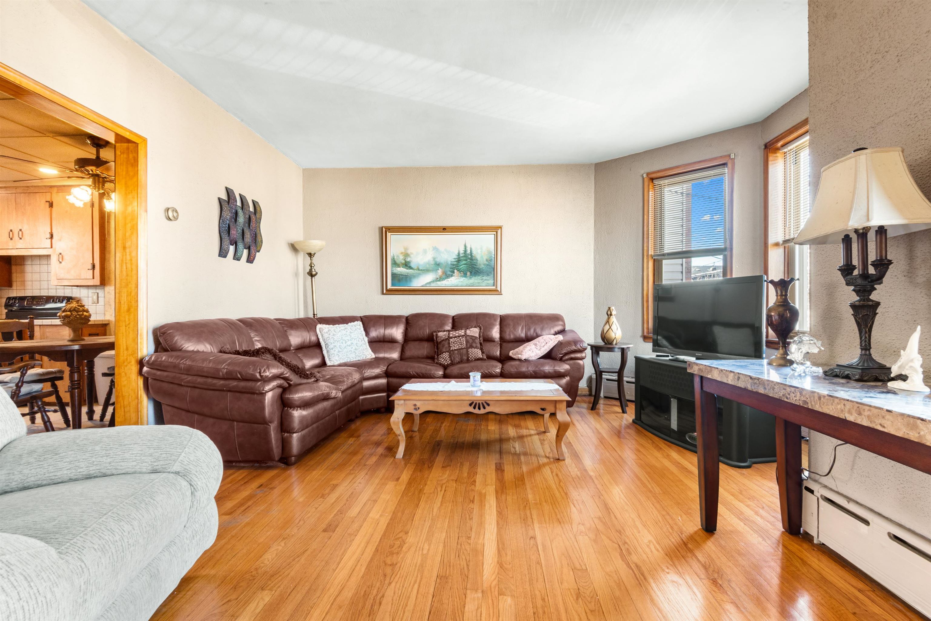 304 TERRACE AVE - Photo 3