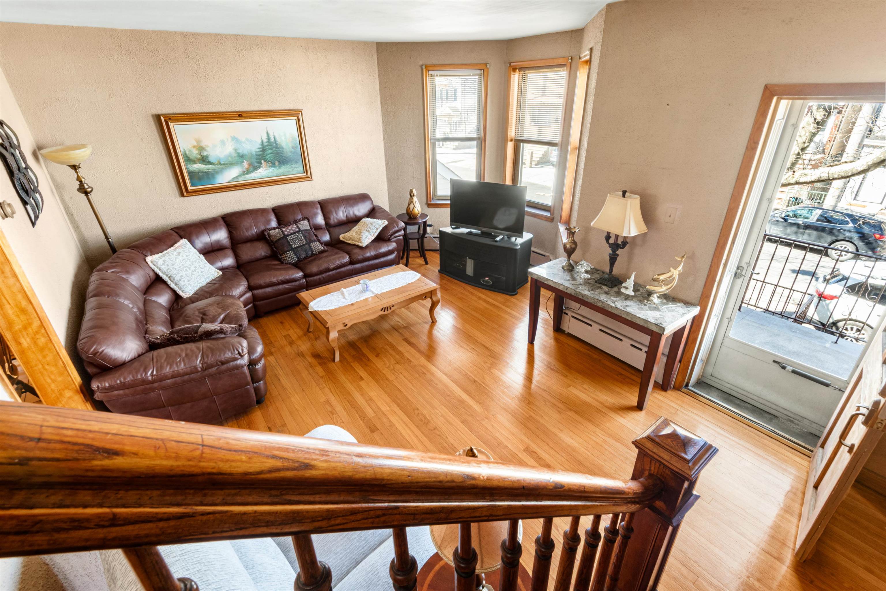 304 TERRACE AVE - Photo 4