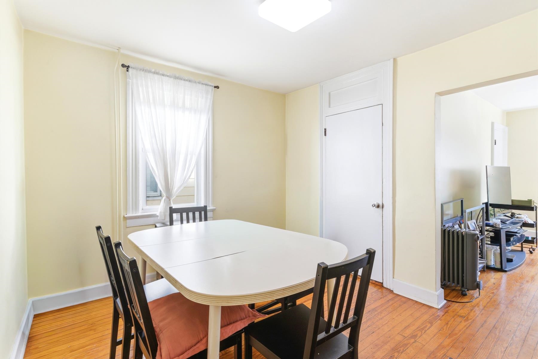 164 HOPKINS AVE - Photo 5