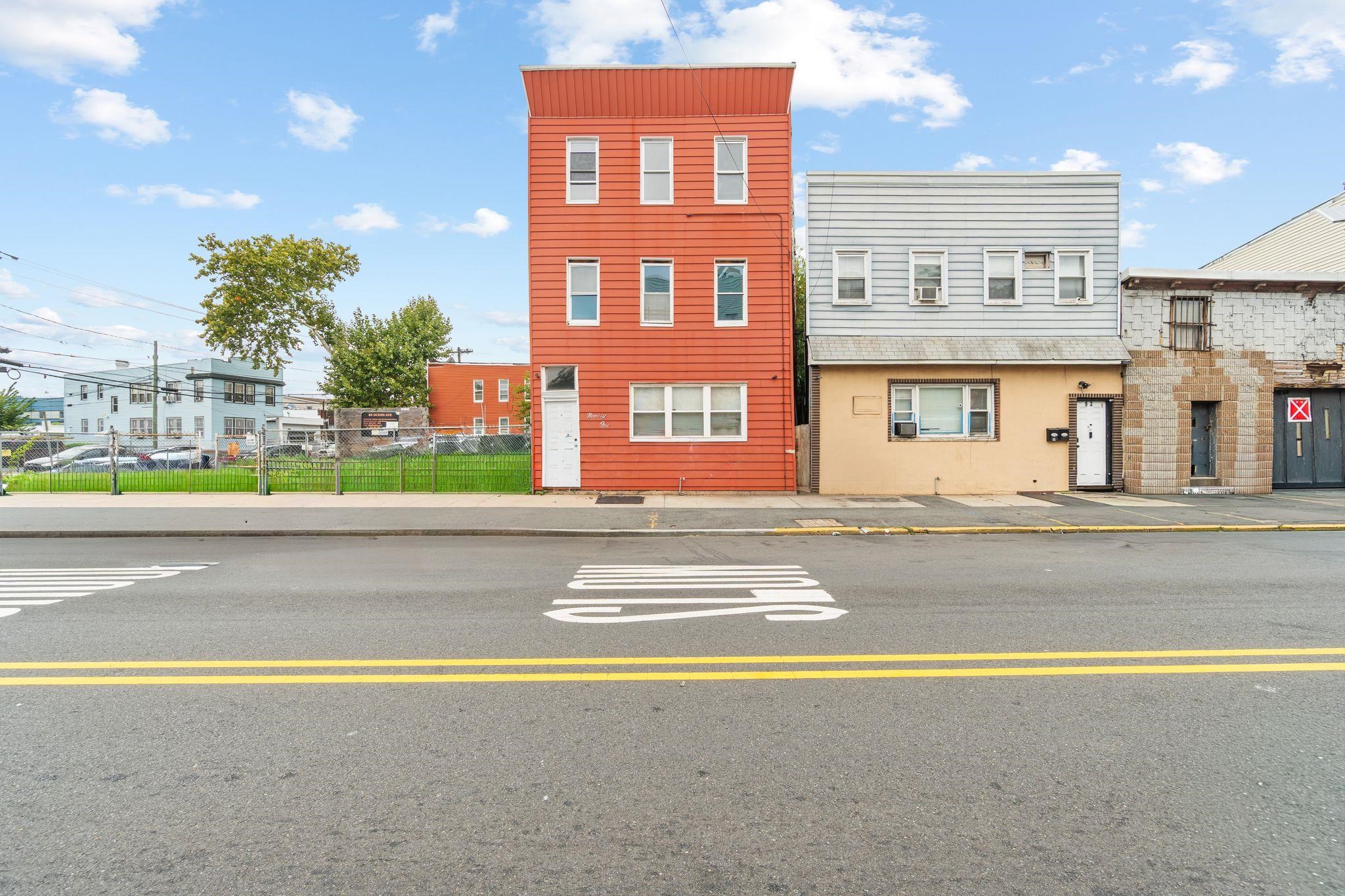 91 OCEAN AVE - Photo 1