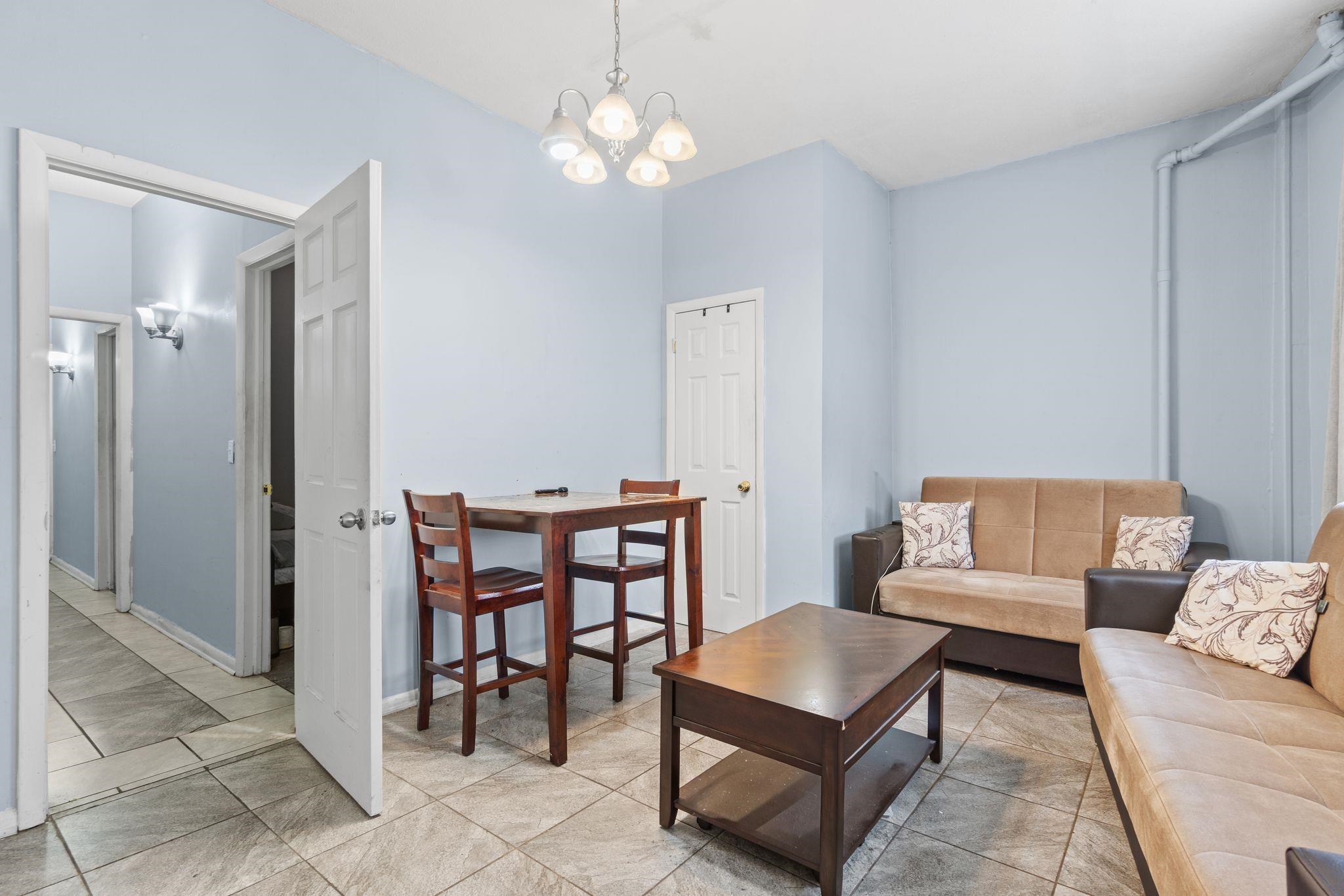 91 OCEAN AVE - Photo 2