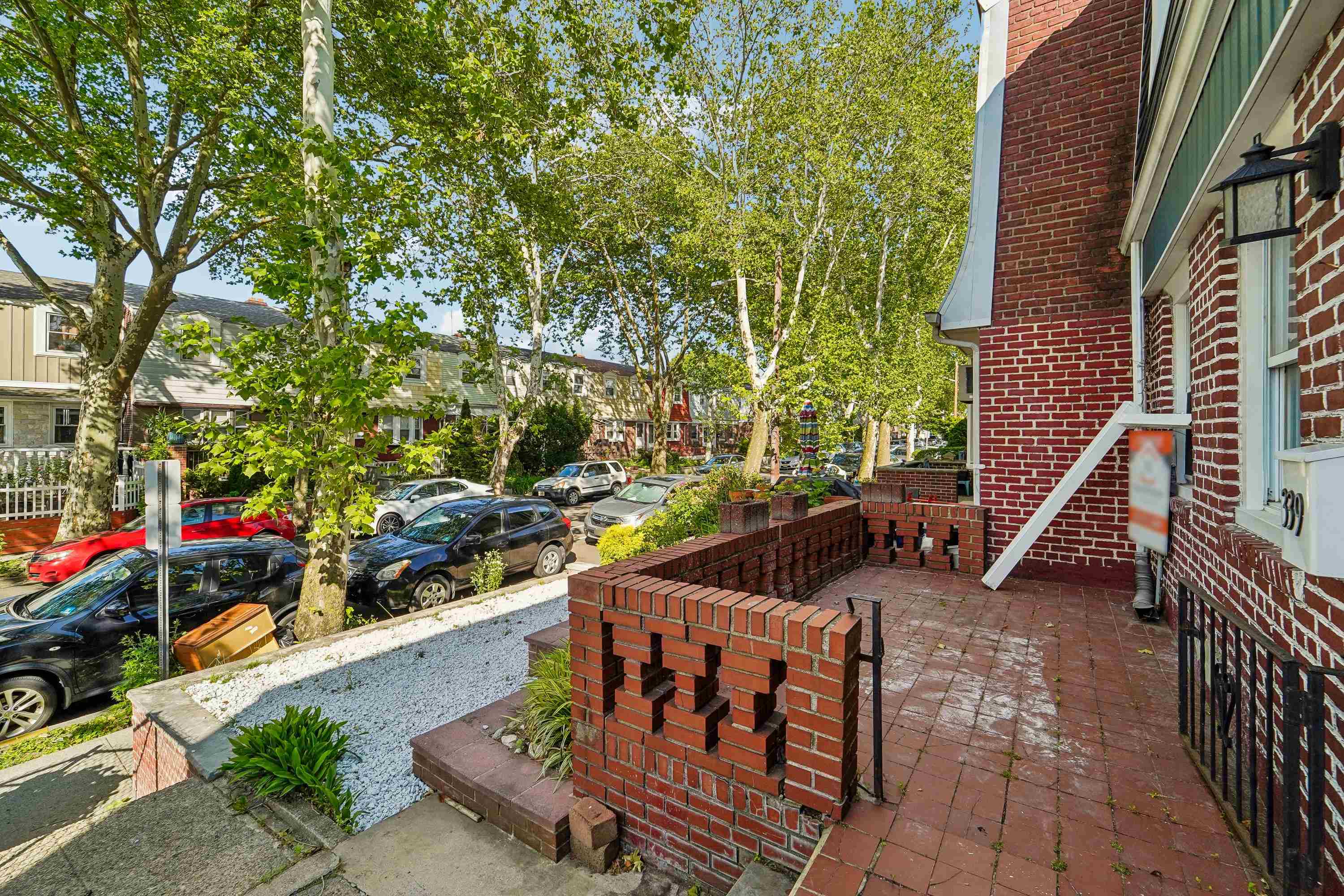 339 STEVENS AVE - Photo 5