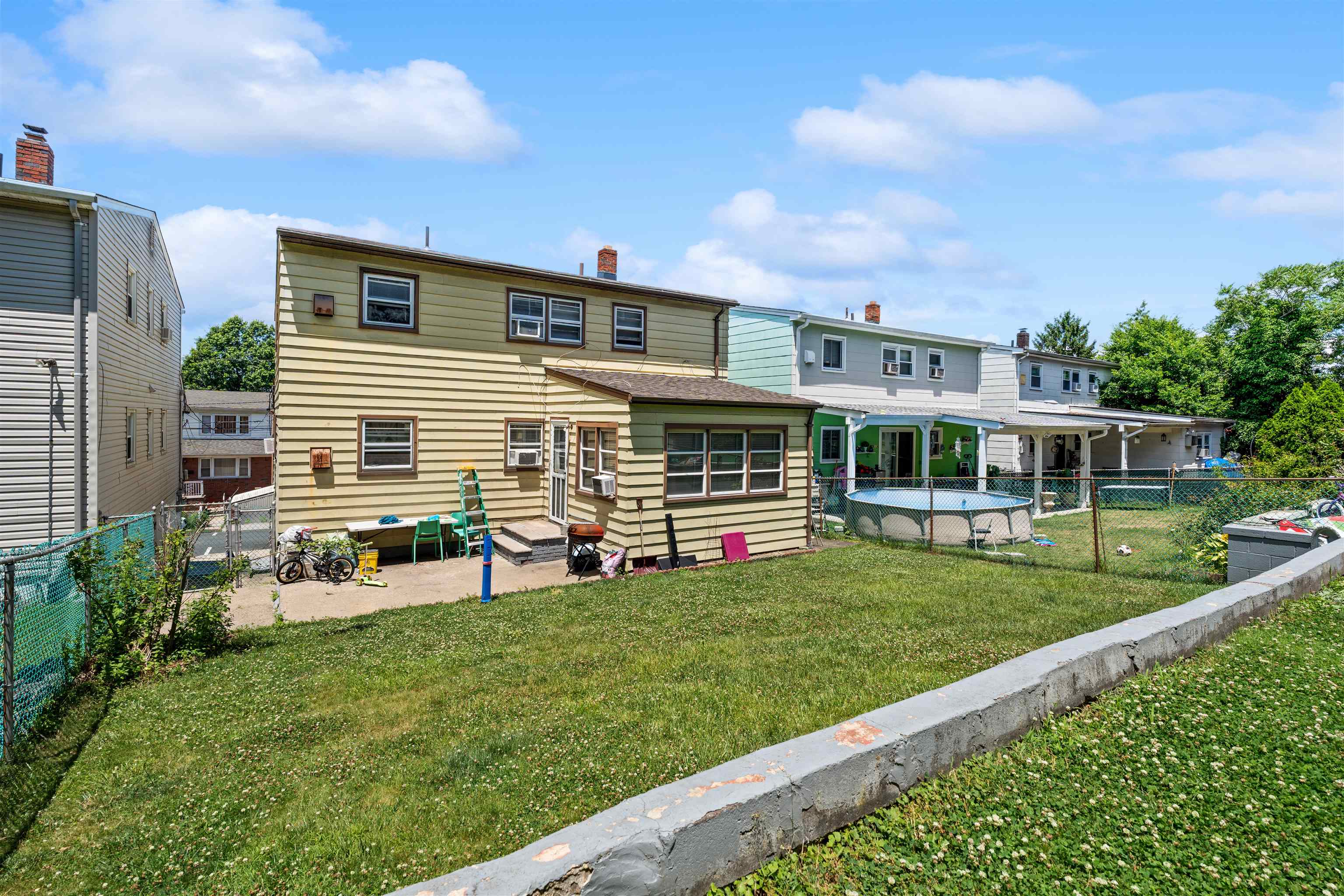 9114 SMITH AVE - Photo 4