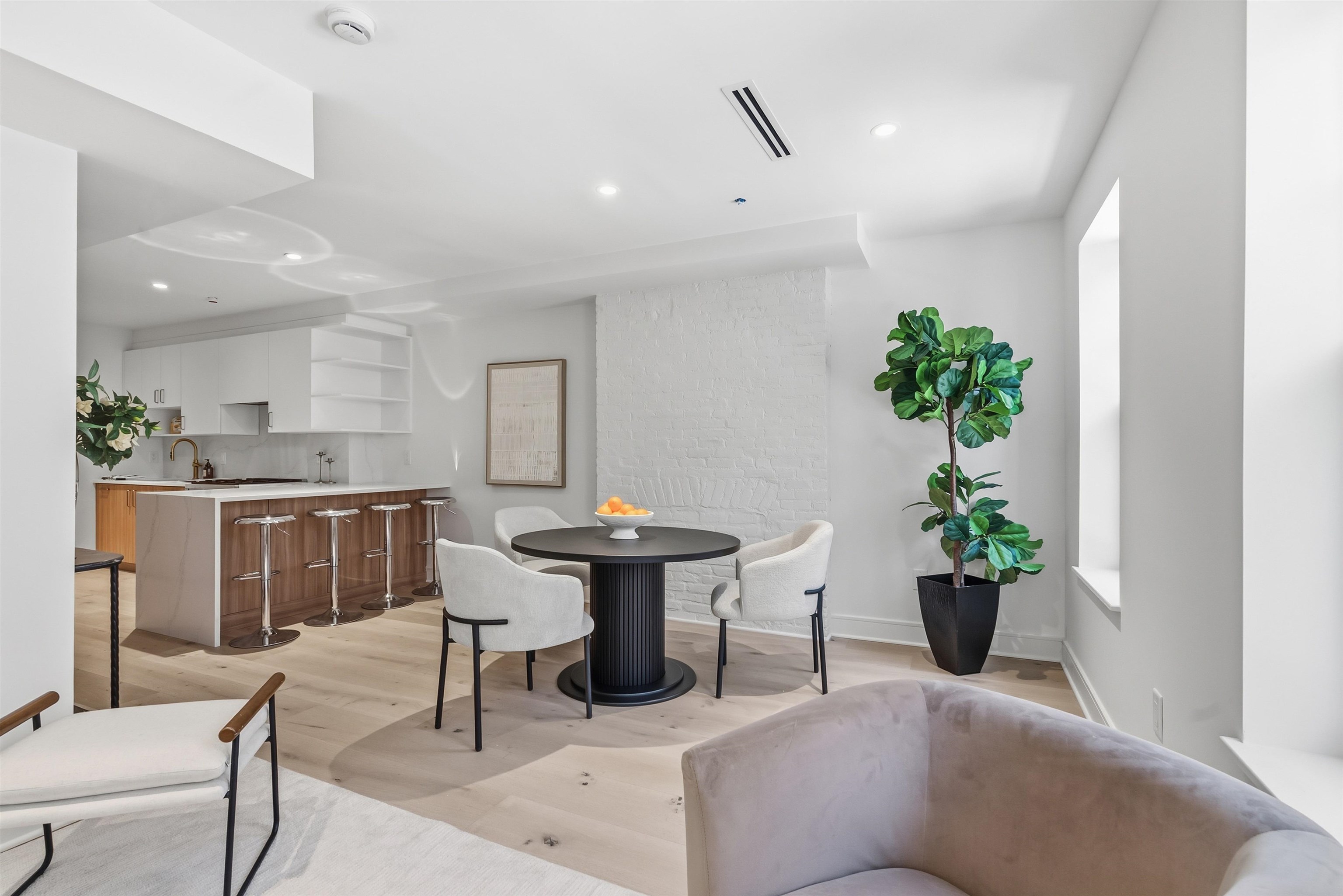 225 MONTGOMERY ST - Photo 2